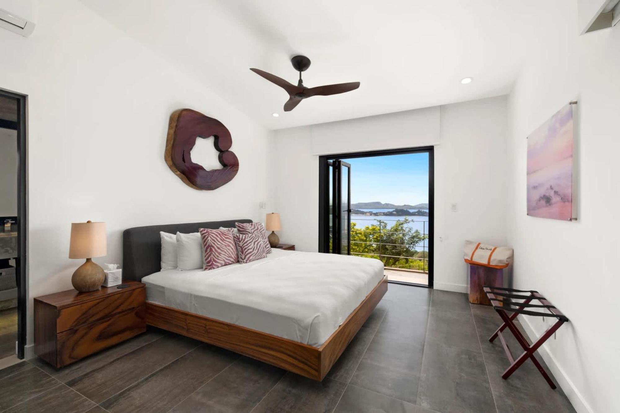 5-bd Beauty With Pool Above Potrero Holiday home *