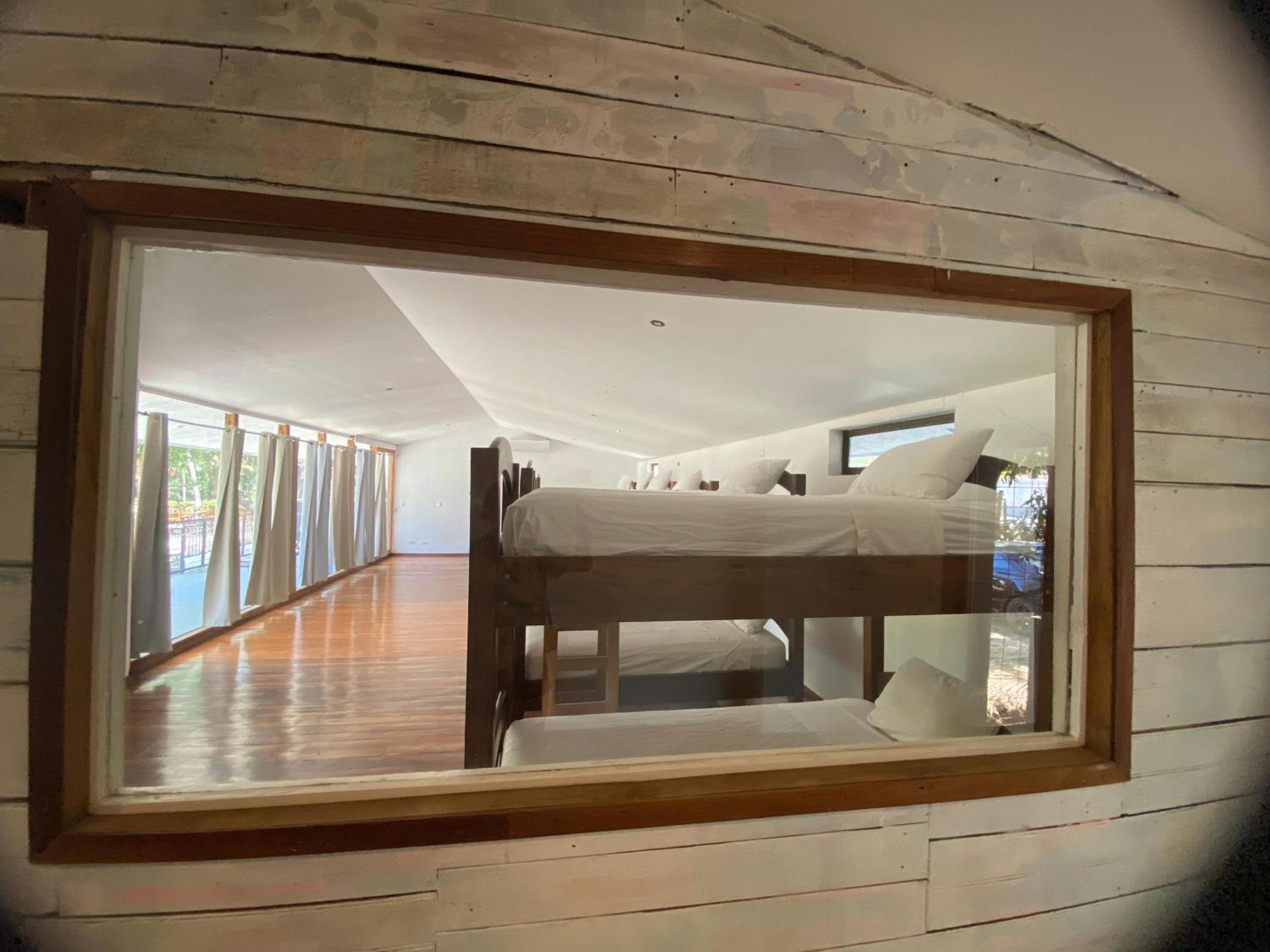 Hostel Casa Aura: Beachfront Premium Tamarindo