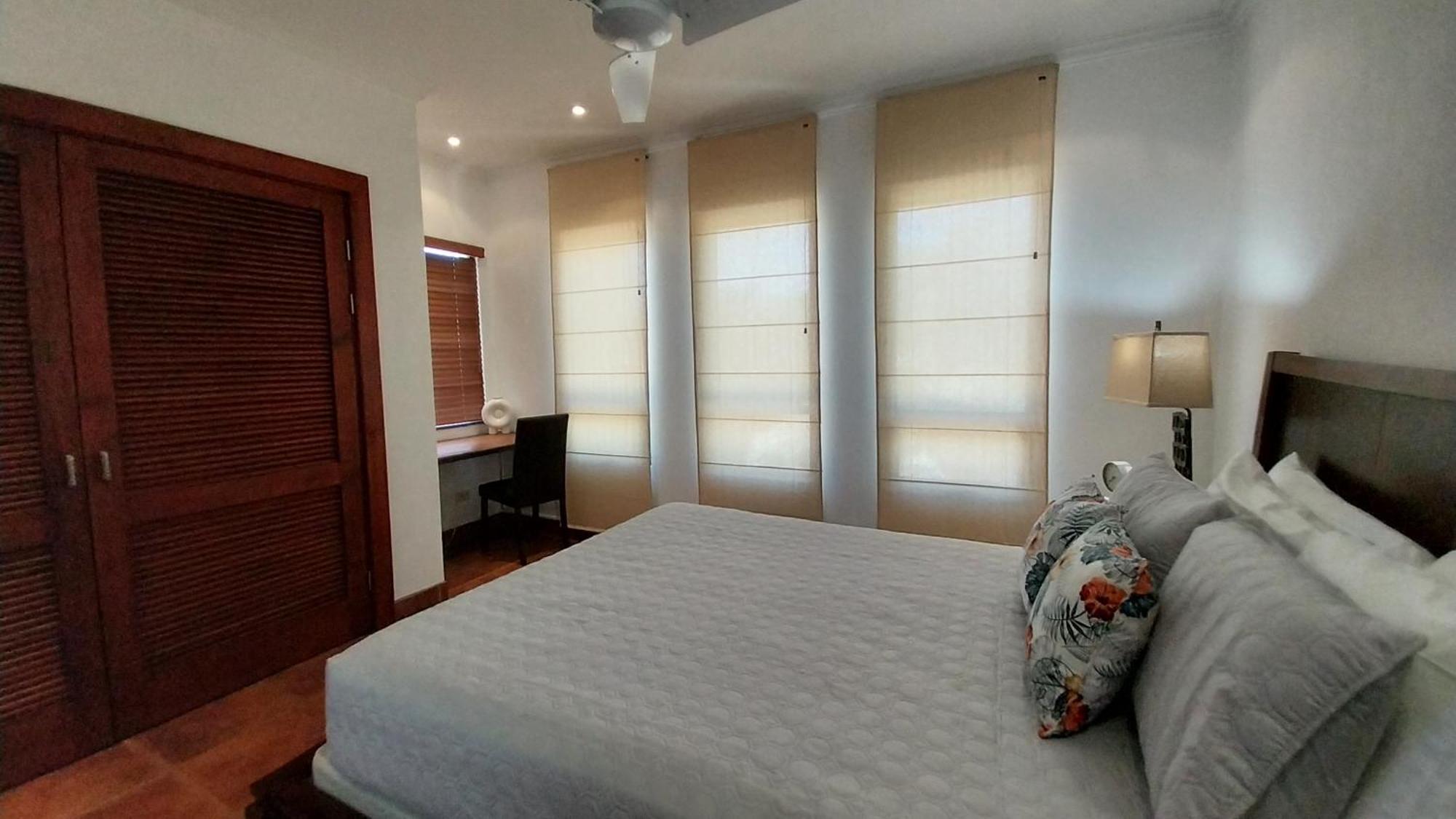 Playa Potrero - Great With Spectacular Sunsets - De Oro *