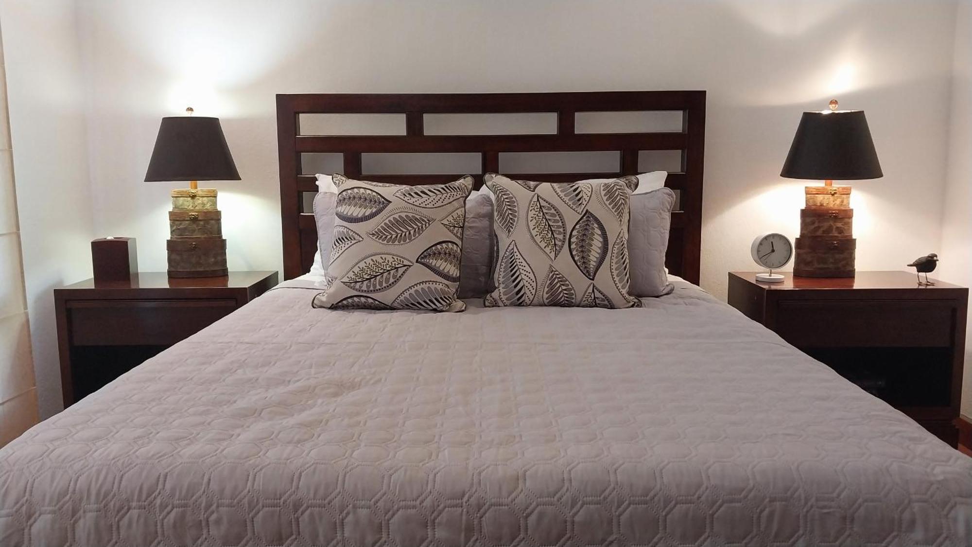 Playa Potrero - Great With Spectacular Sunsets - De Oro *