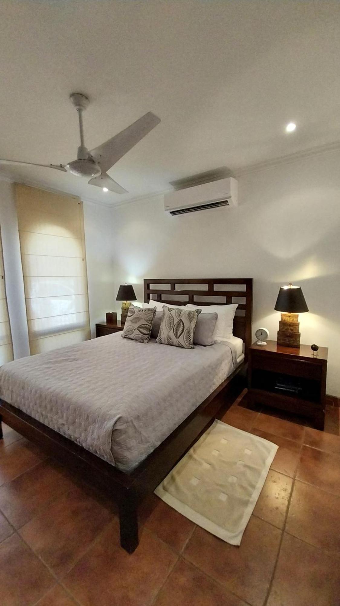 Playa Potrero - Great With Spectacular Sunsets - De Oro Villa *