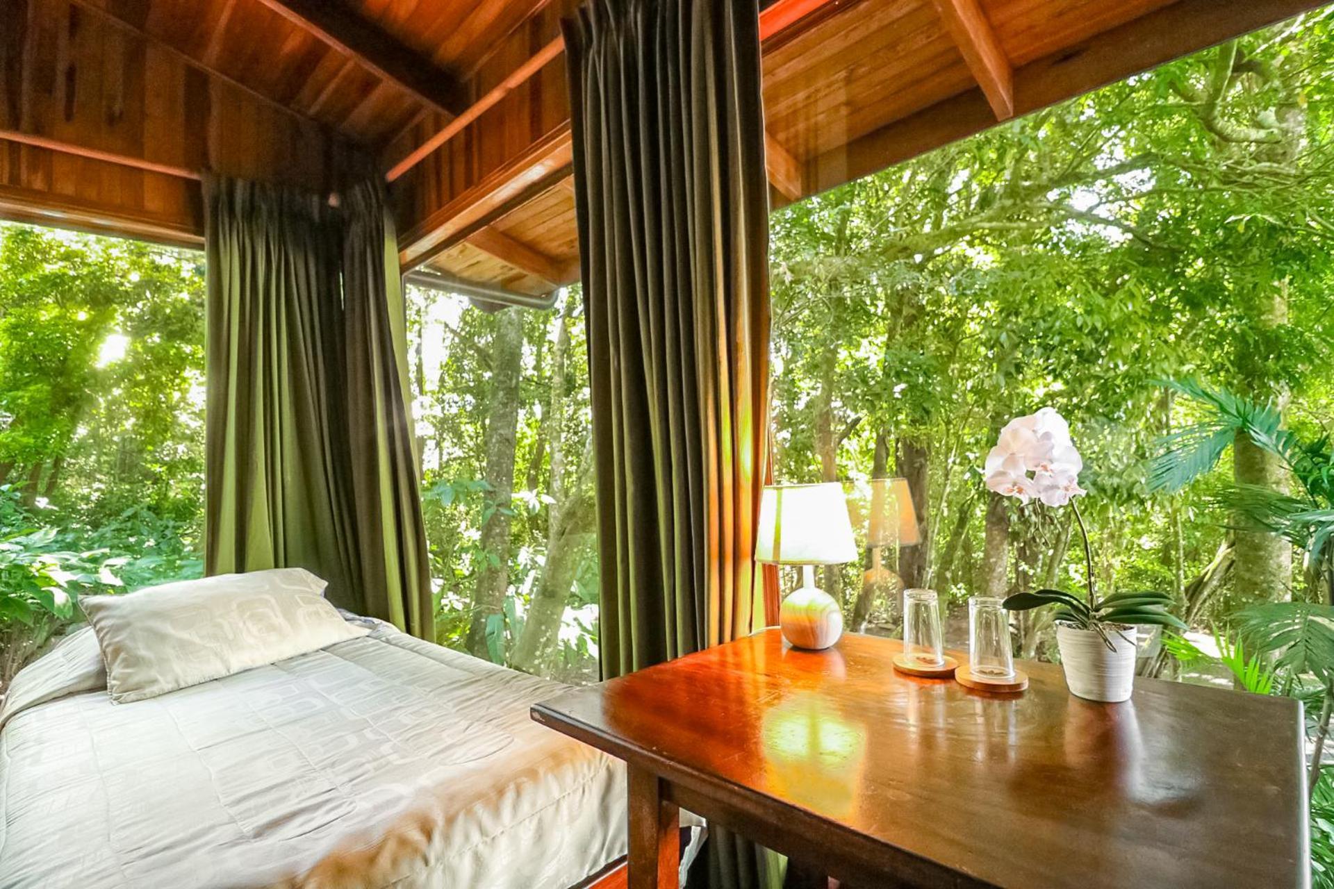 Hotel Flor De Bromelia *