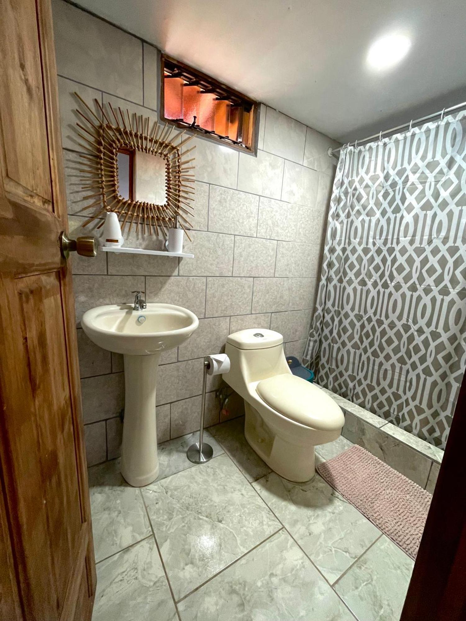 Dreams Orosi Guest house