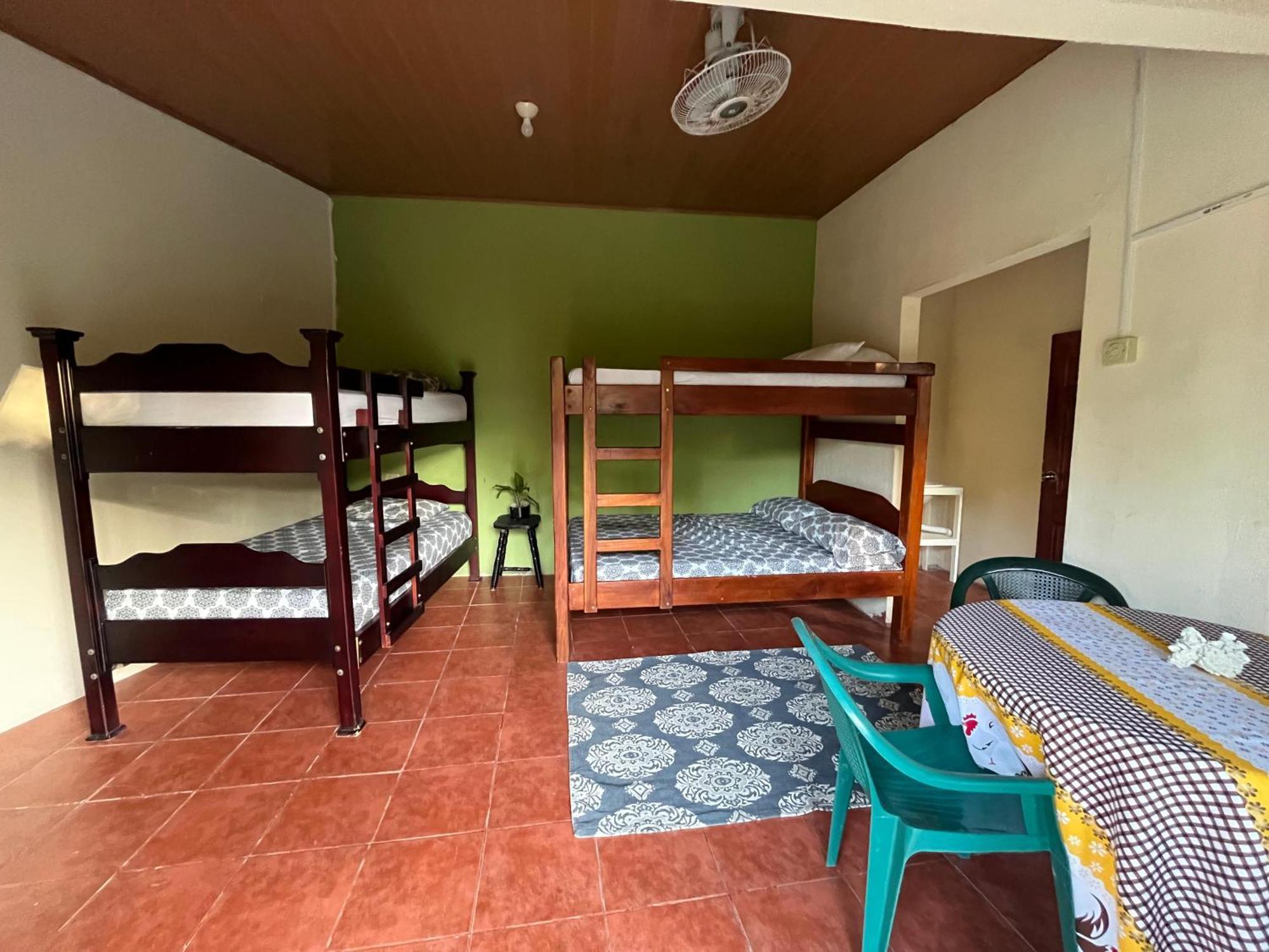 Aparthotel Cabinas Dona Regina *