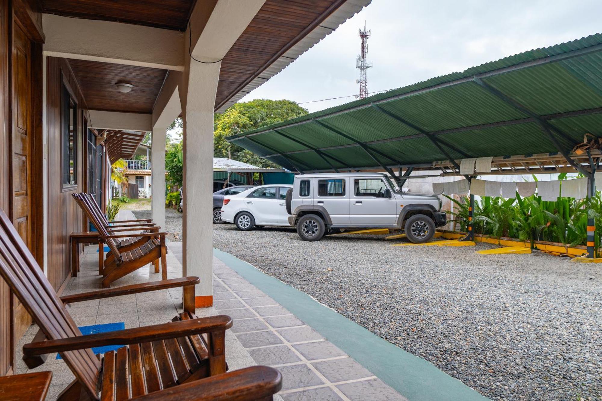 Cabinas Arrecife Cahuita