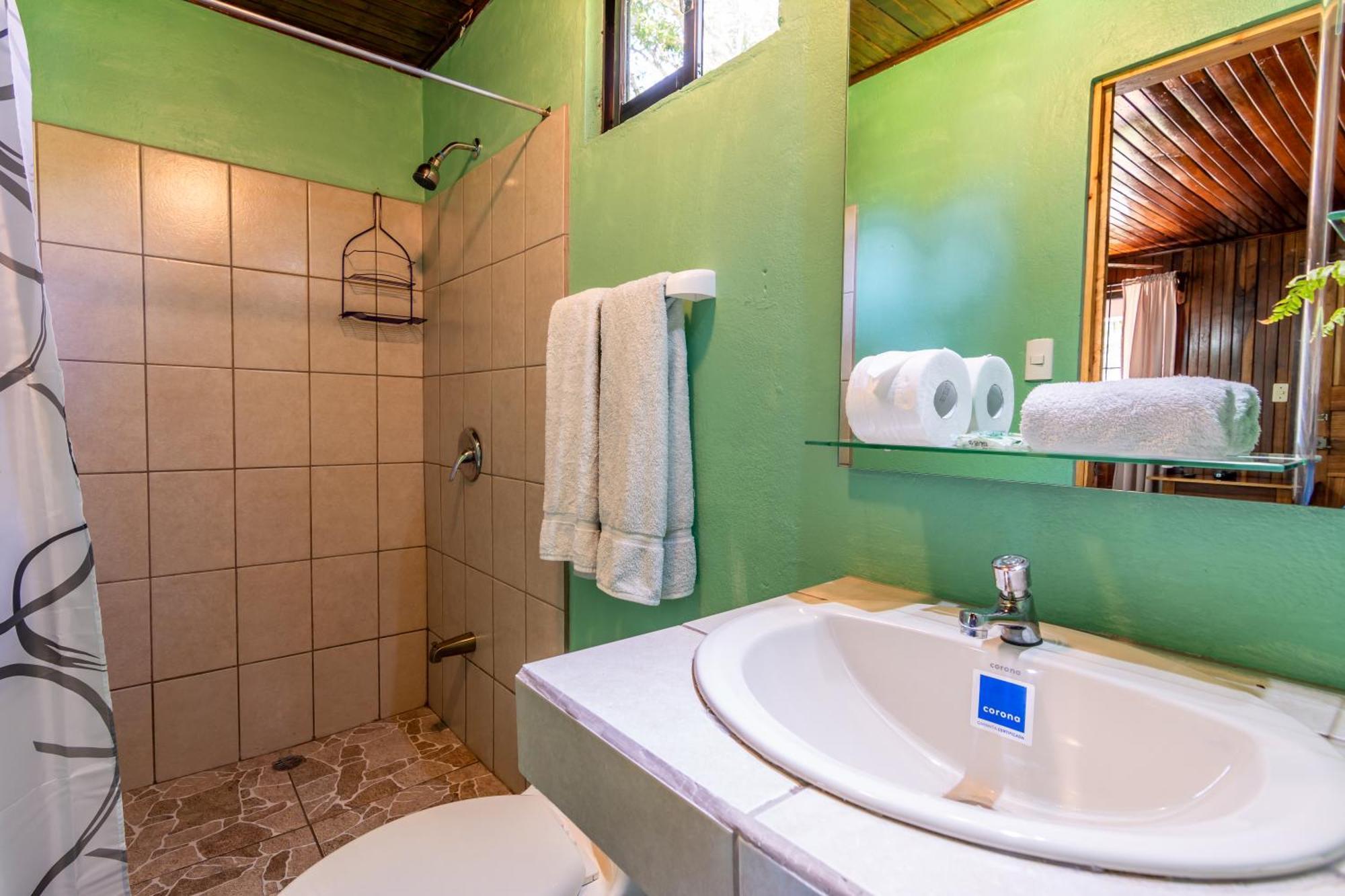 Cabinas Arrecife Hotel Cahuita