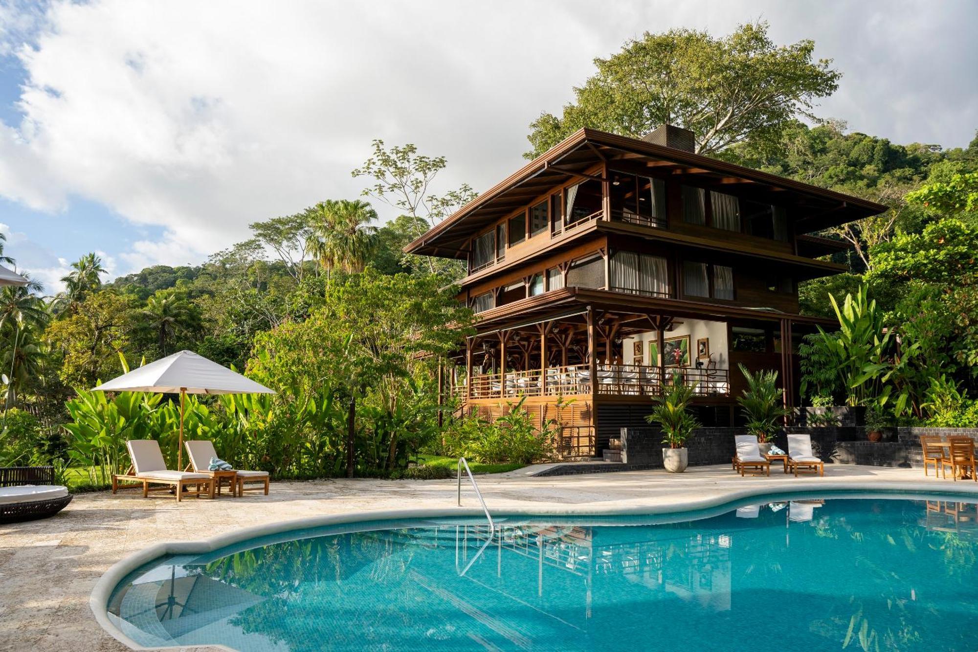 Hotel Playa Cativo