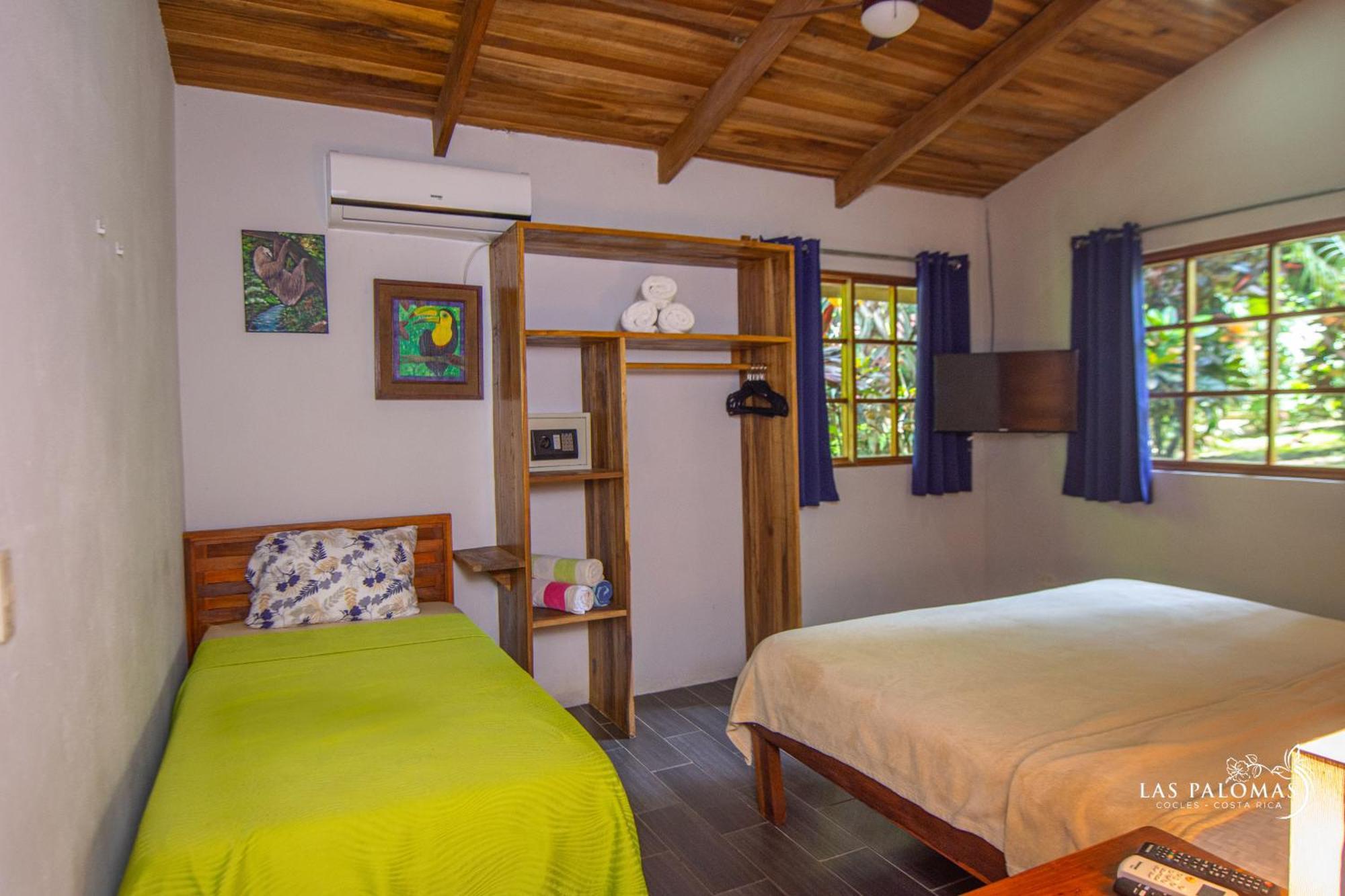 Palomas Villa