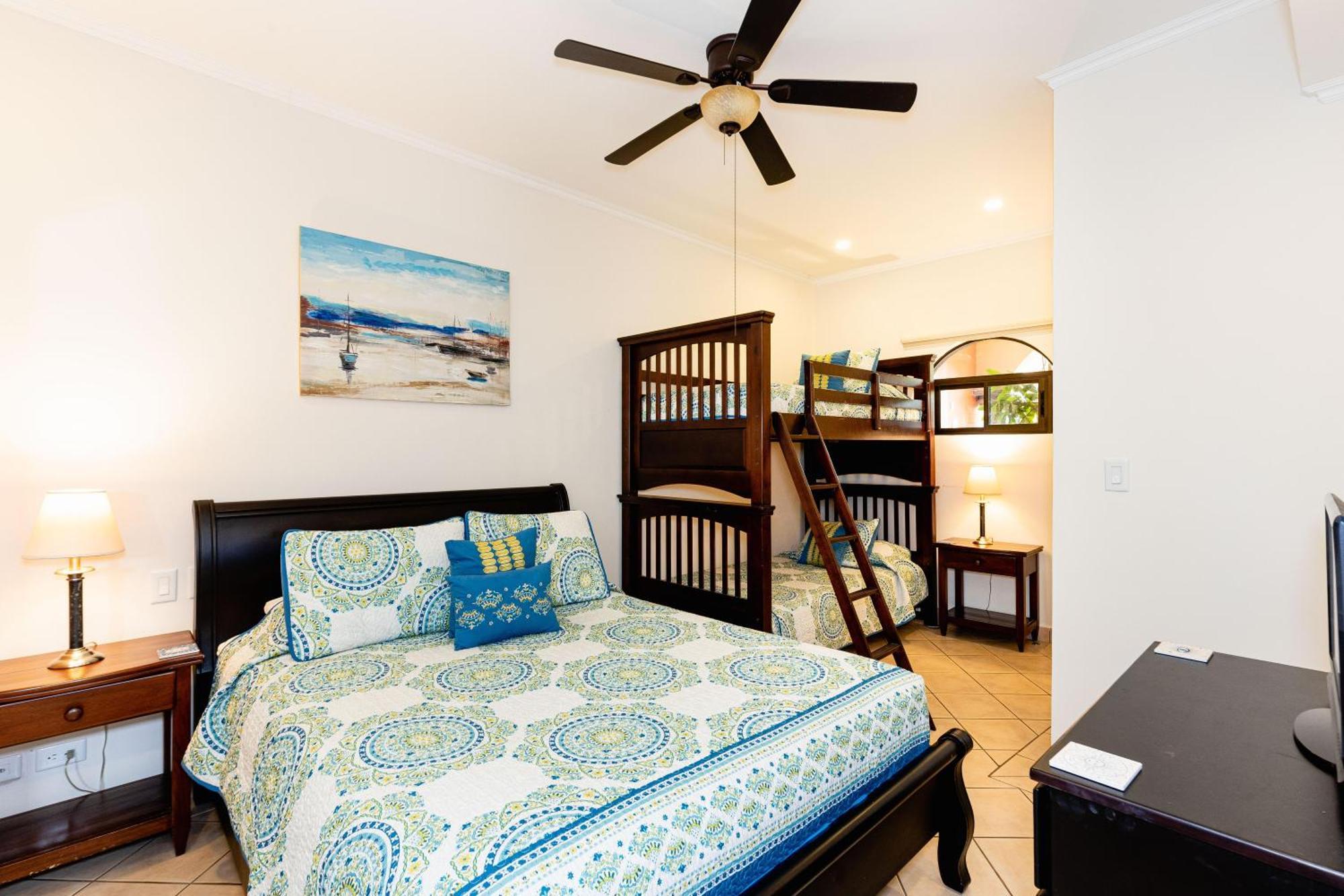 Sunrise 27- 2 Bedroom Ocean View Apartment Tamarindo