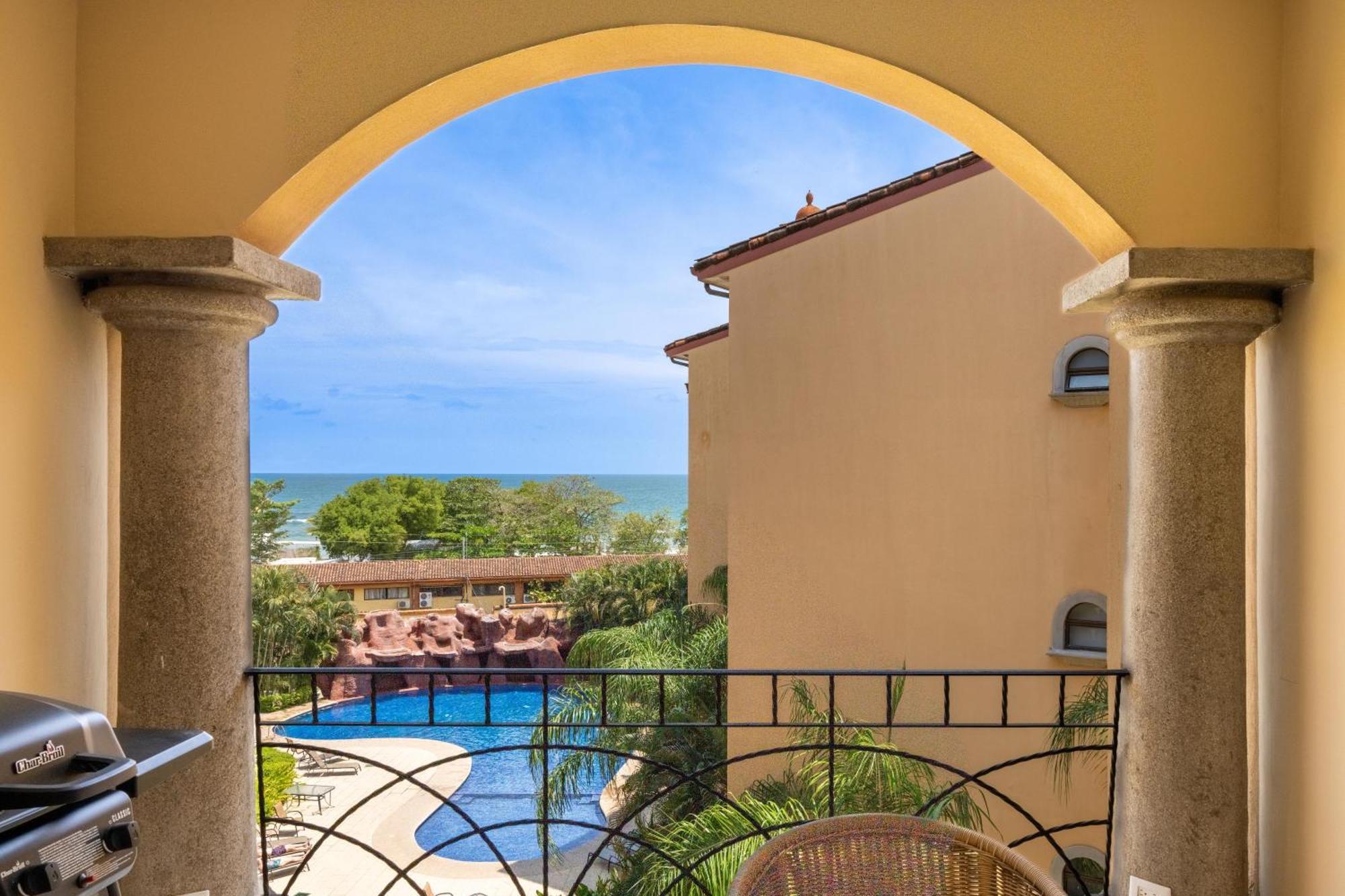Sunrise 27- 2 Bedroom Ocean View *