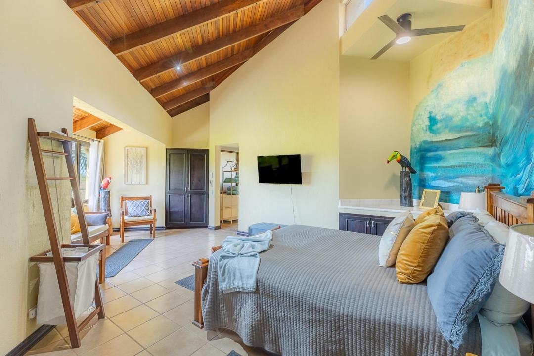 Sunset - Your Sunshine Escape! Villa