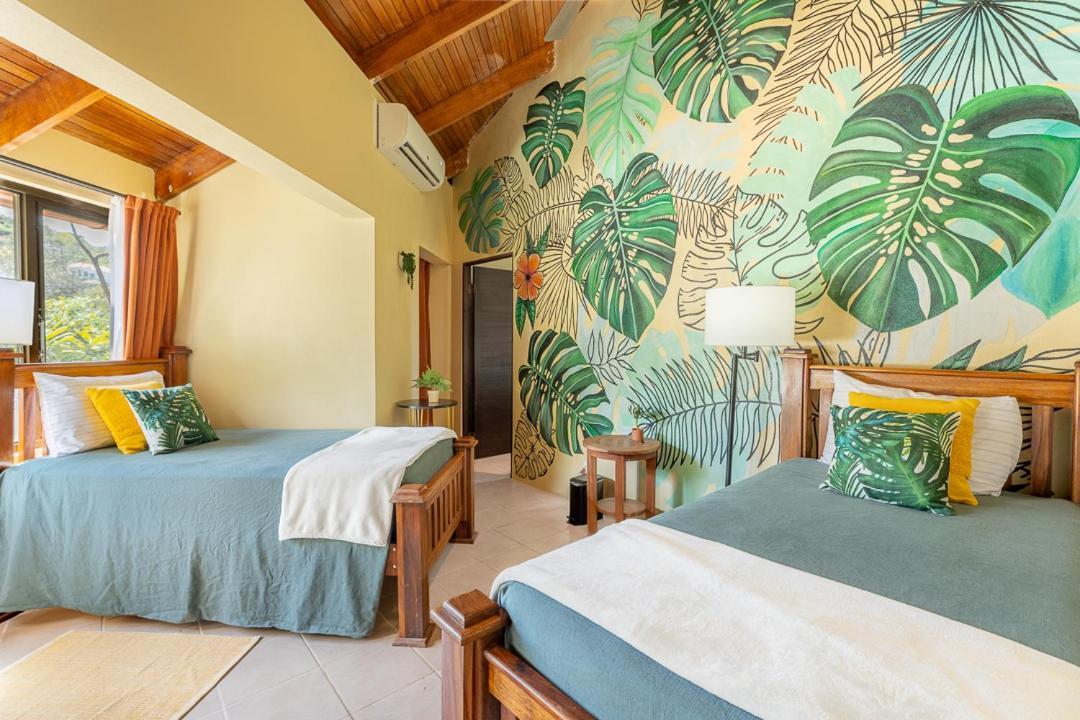 Villa Sunset - Your Sunshine Escape!