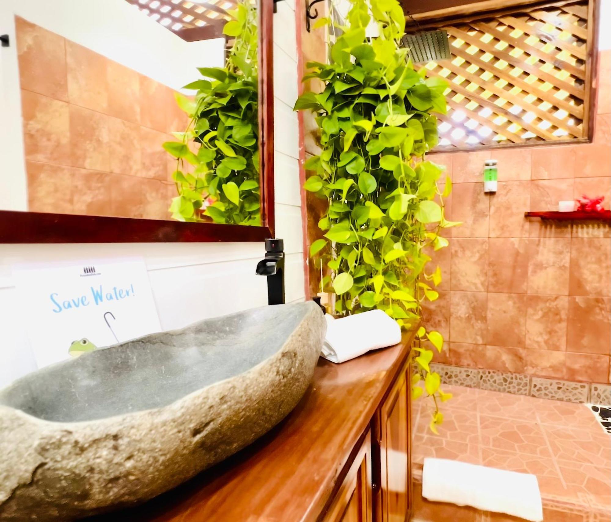 Private Villa, Pool, Hot Jacuzzi In Puerto Viejo Cocles