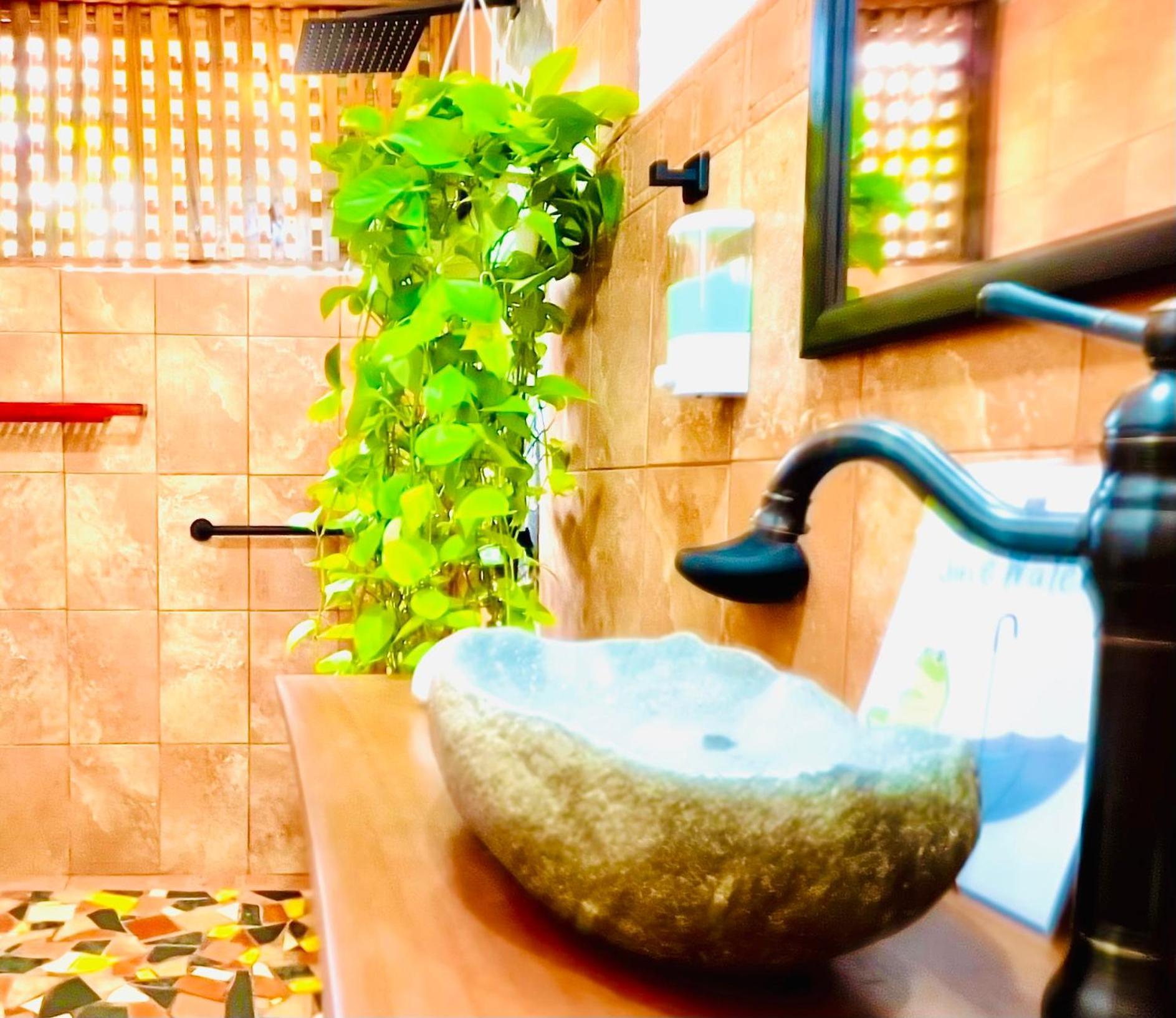 Private Villa, Pool, Hot Jacuzzi In Puerto Viejo Villa