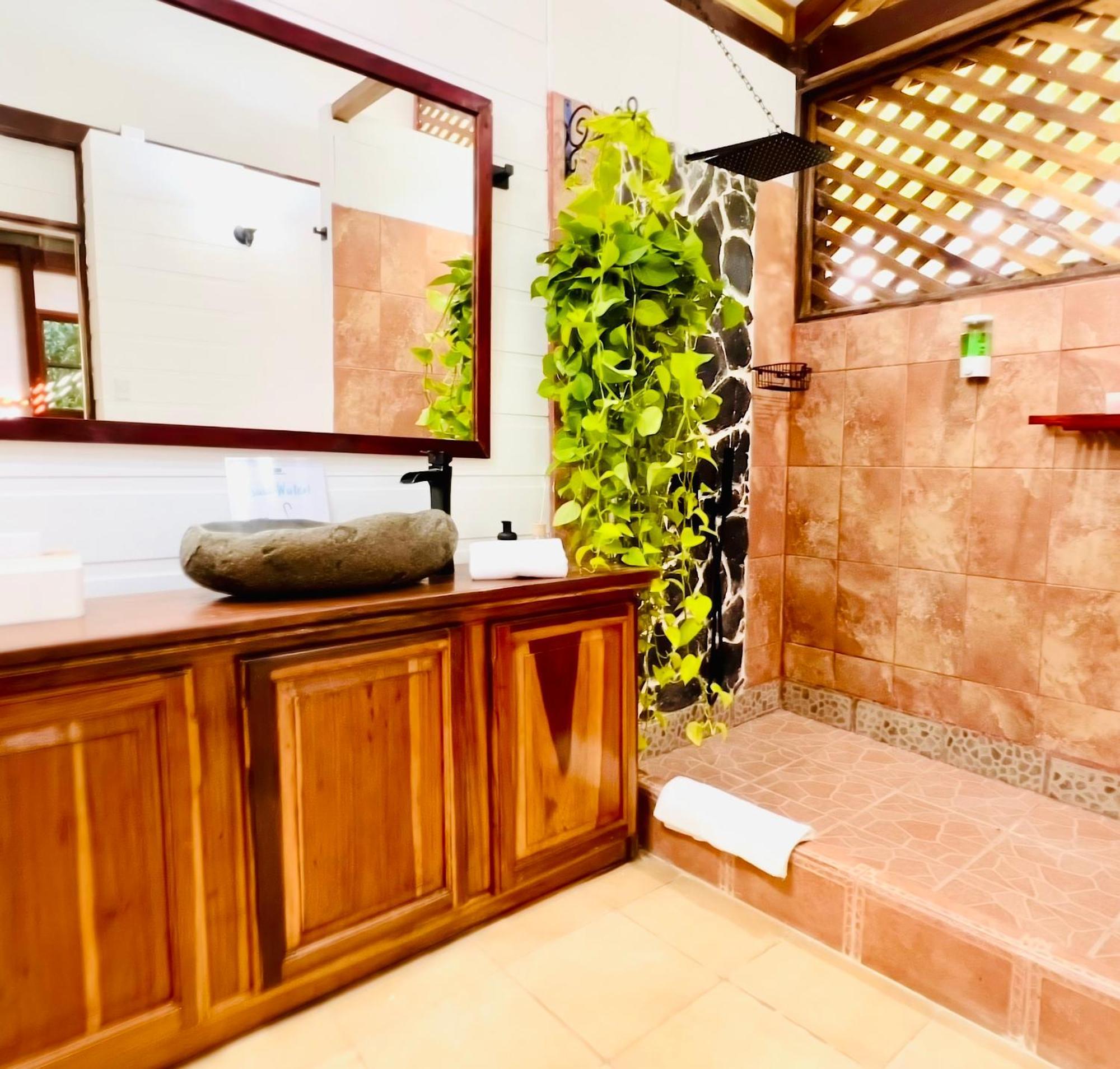 Villa Private Villa, Pool, Hot Jacuzzi In Puerto Viejo *