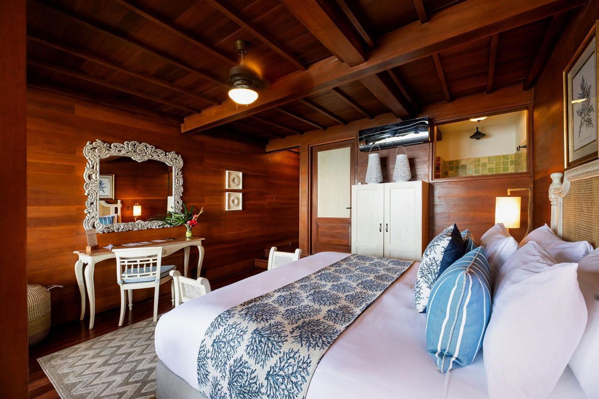 Hotel Playa Cativo Esquinas