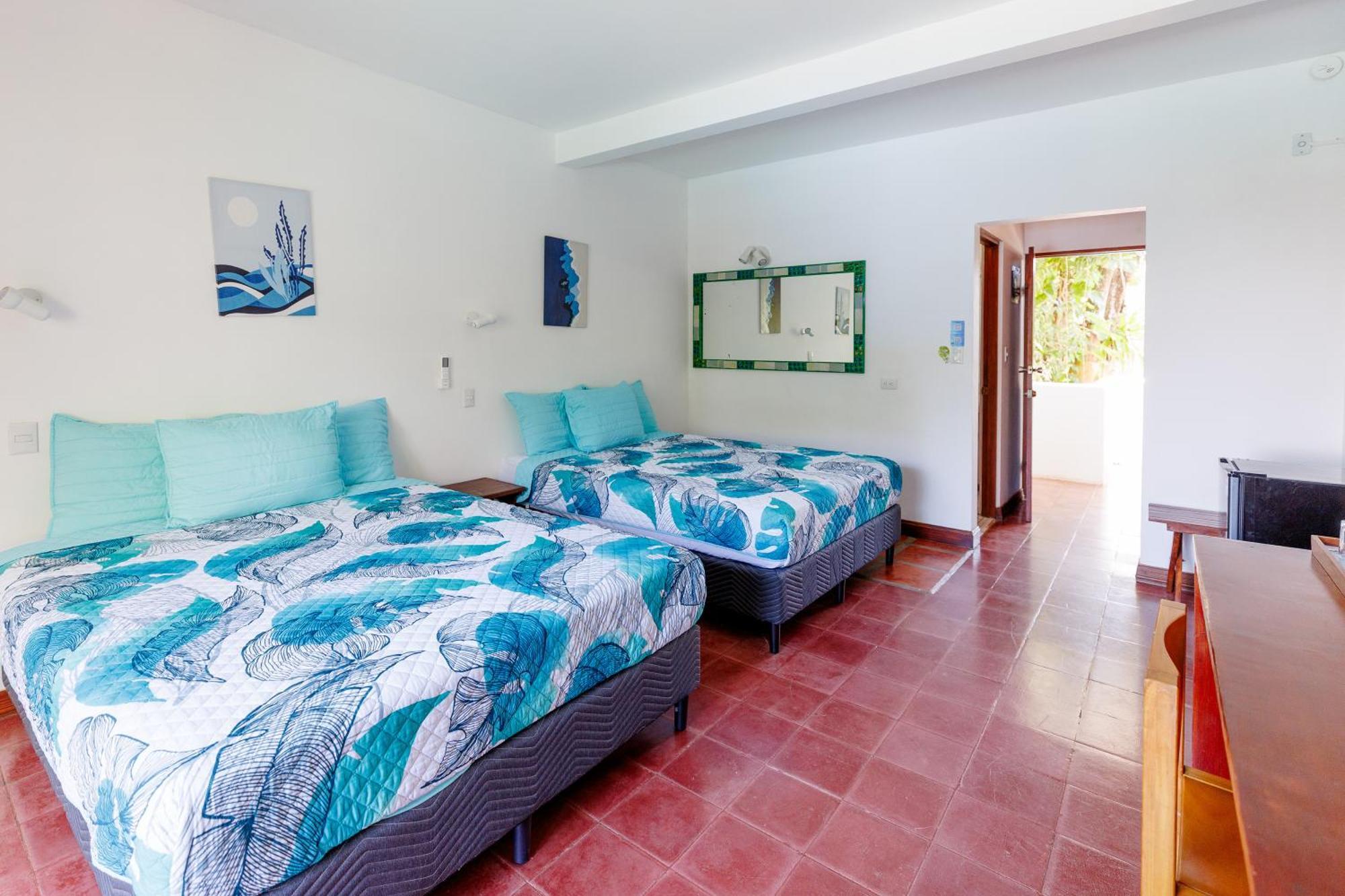 Hotel Planeta Sano 3*