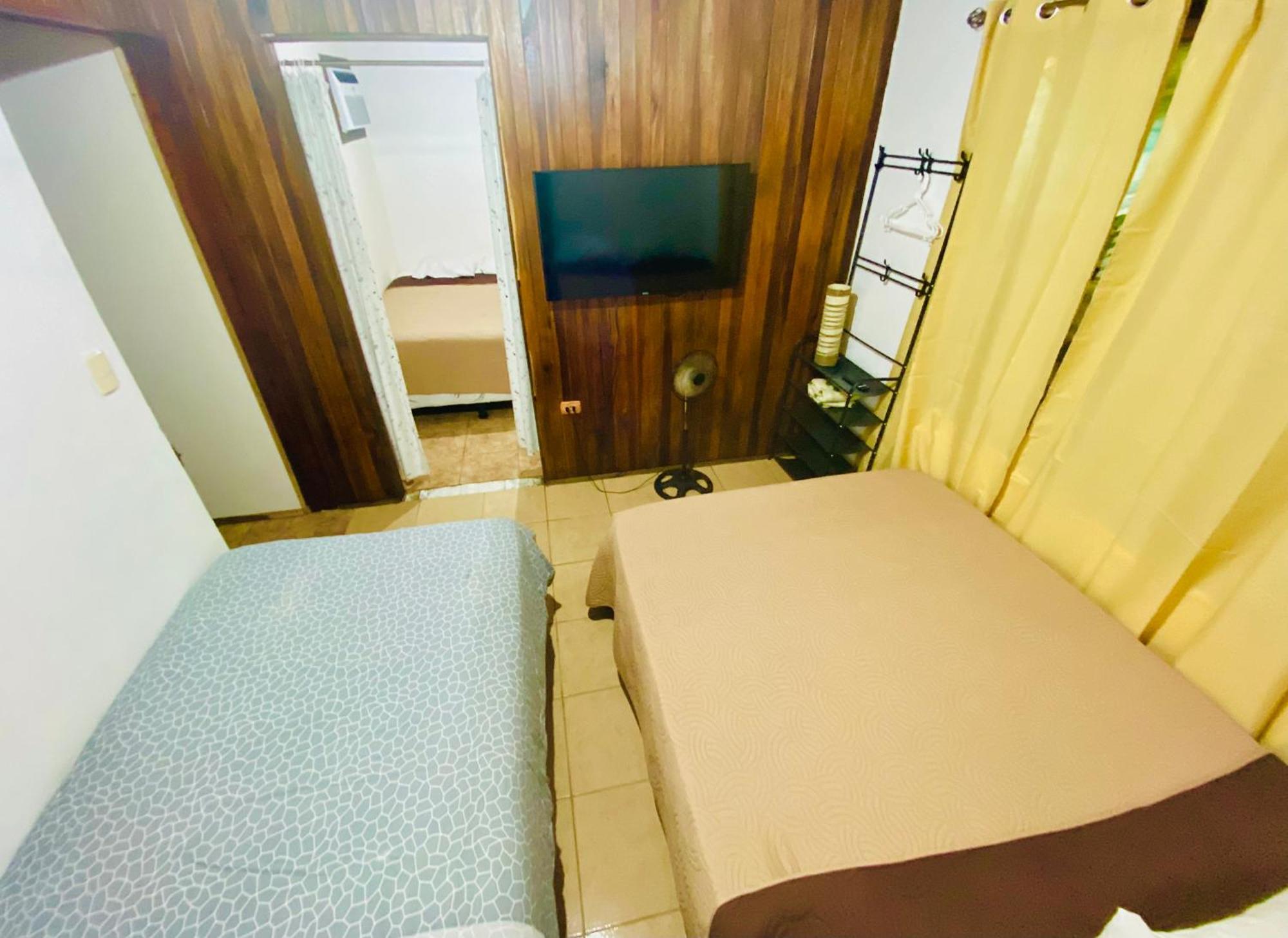 Gufo, Private Bed & Breakfast