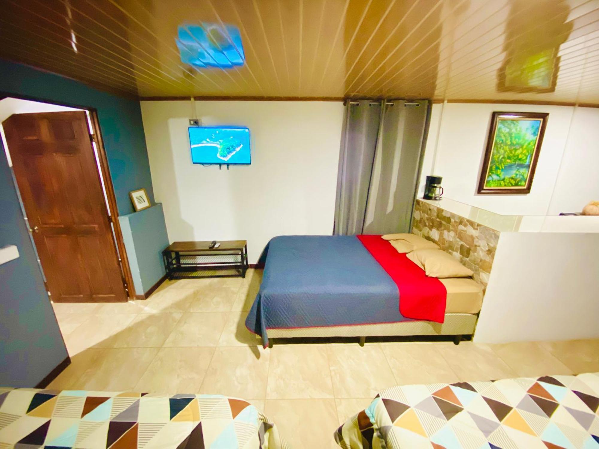 Gufo, Private Bed & Breakfast *