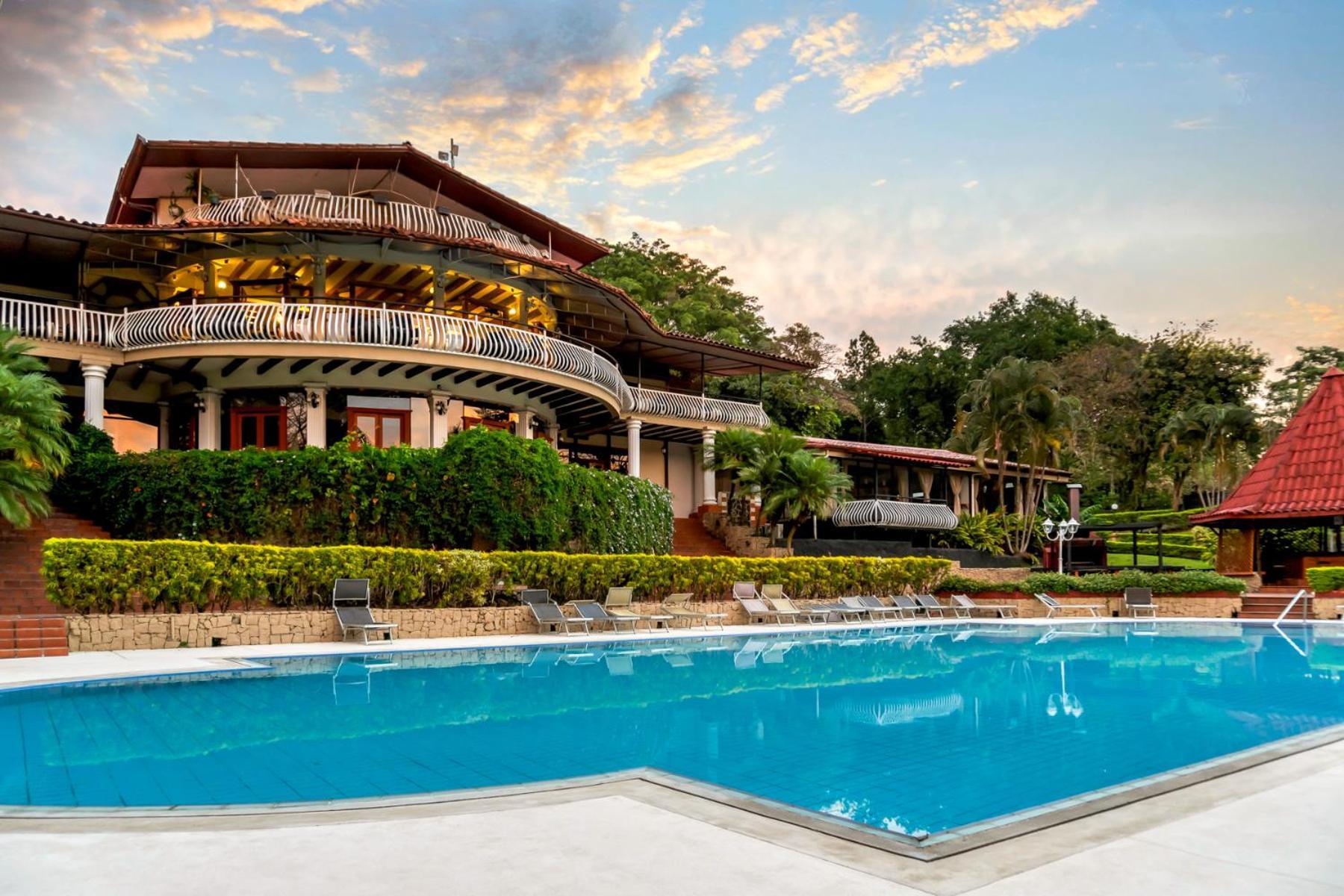 Hotel Martino Spa And Resort Hotel