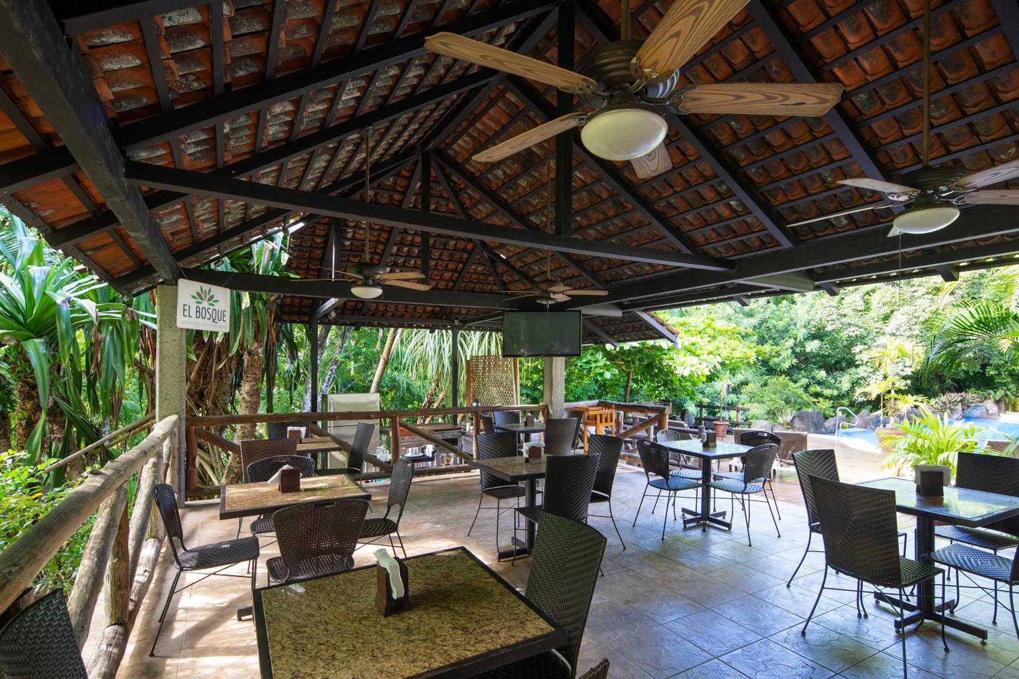 Hotel Pumilio Mountain & Ocean 4*