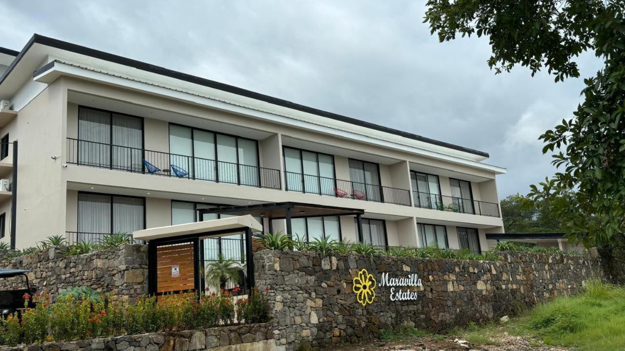 Apartment Beach, Prime Location, Fantastic Watersalt Pool & Cold Plunge, Family & Friends