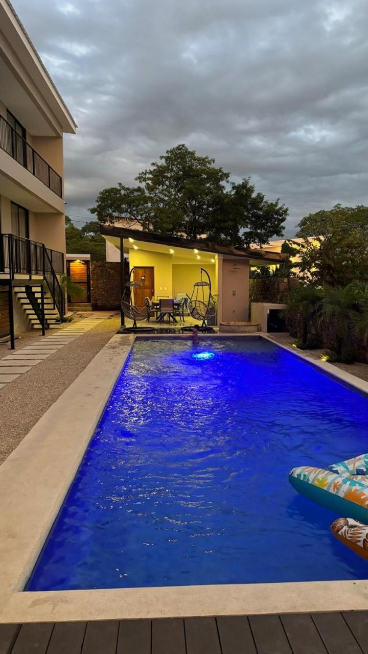 Beach, Prime Location, Fantastic Watersalt Pool & Cold Plunge, Family & Friends Apartment Tamarindo