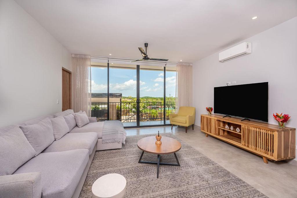 Beach, Prime Location, Fantastic Watersalt Pool & Cold Plunge, Family & Friends *