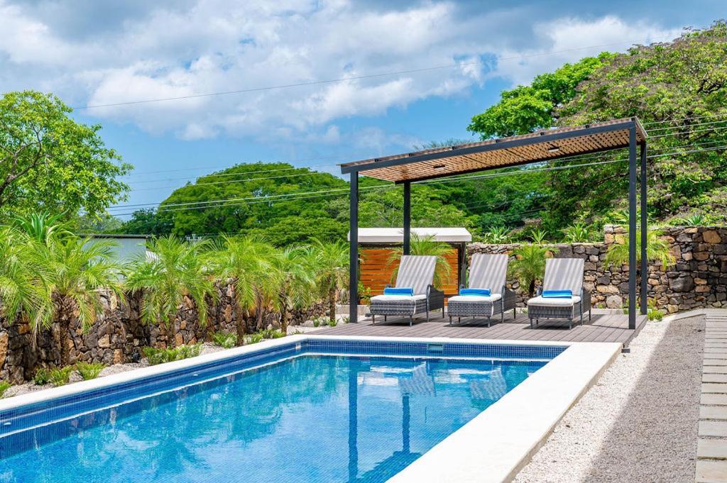 Beach, Prime Location, Fantastic Watersalt Pool & Cold Plunge, Family & Friends * Tamarindo