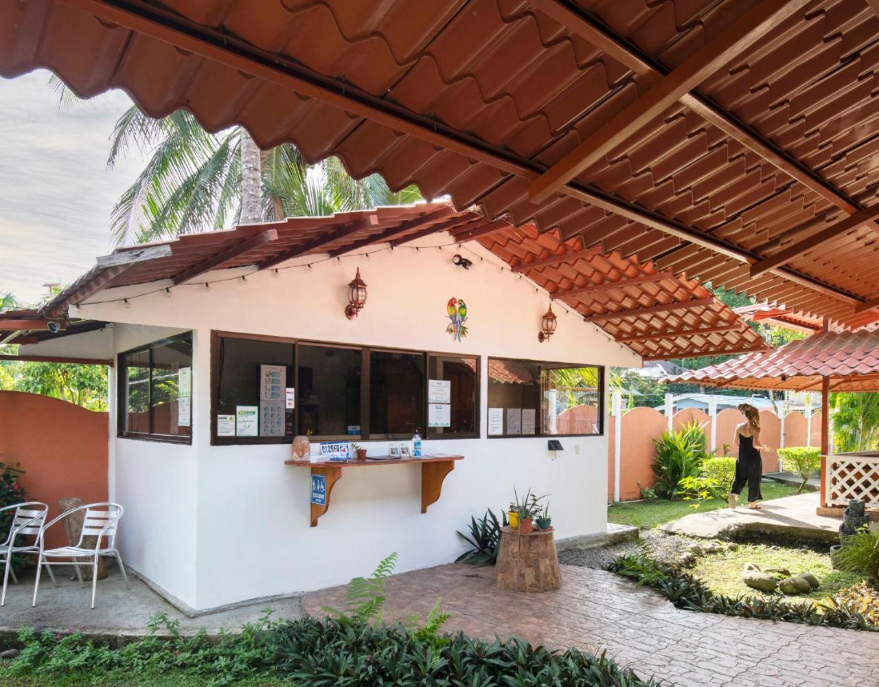 La Casita Cozy Beachfront With Shared Pool Access *