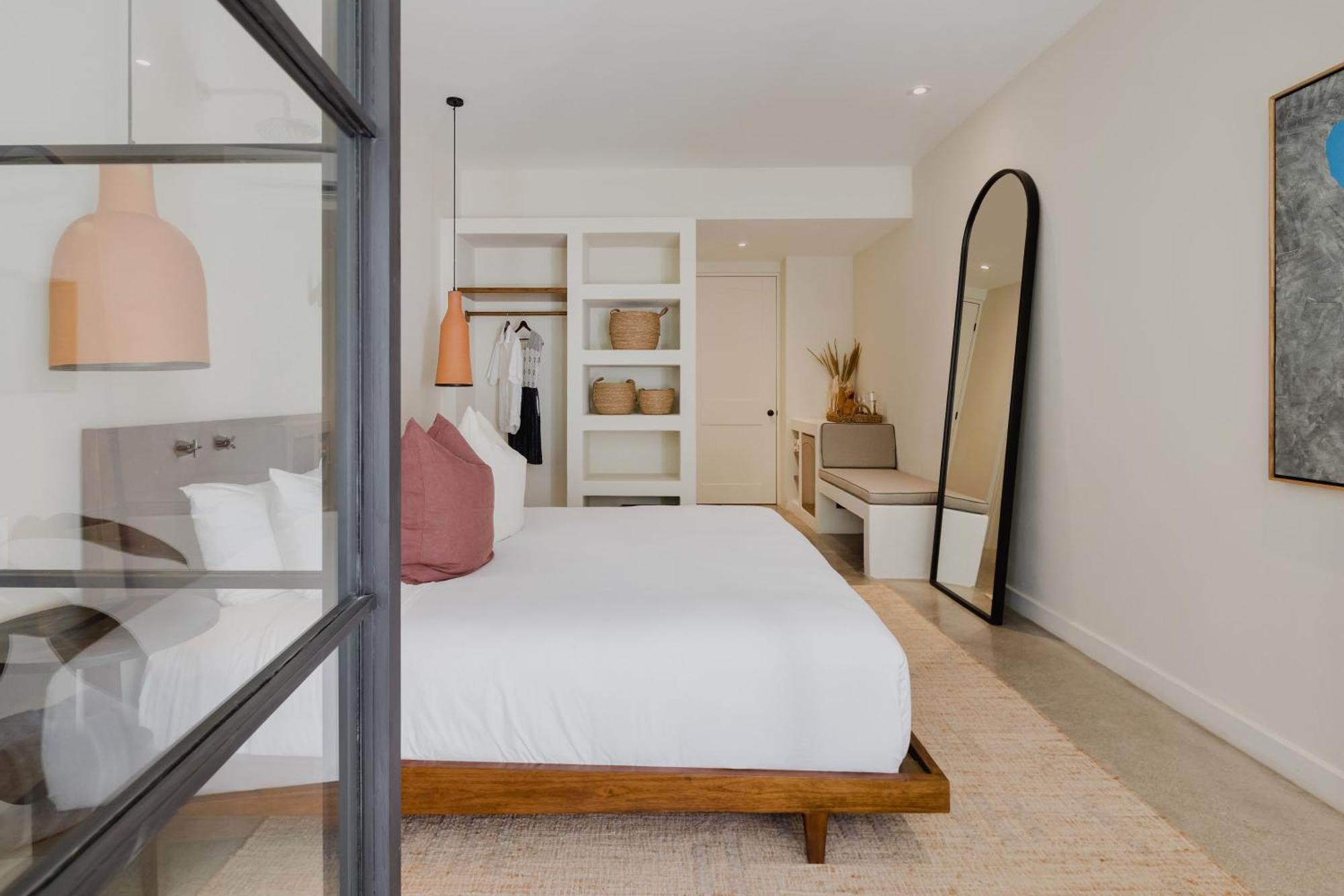 Sendero Hotel 4*