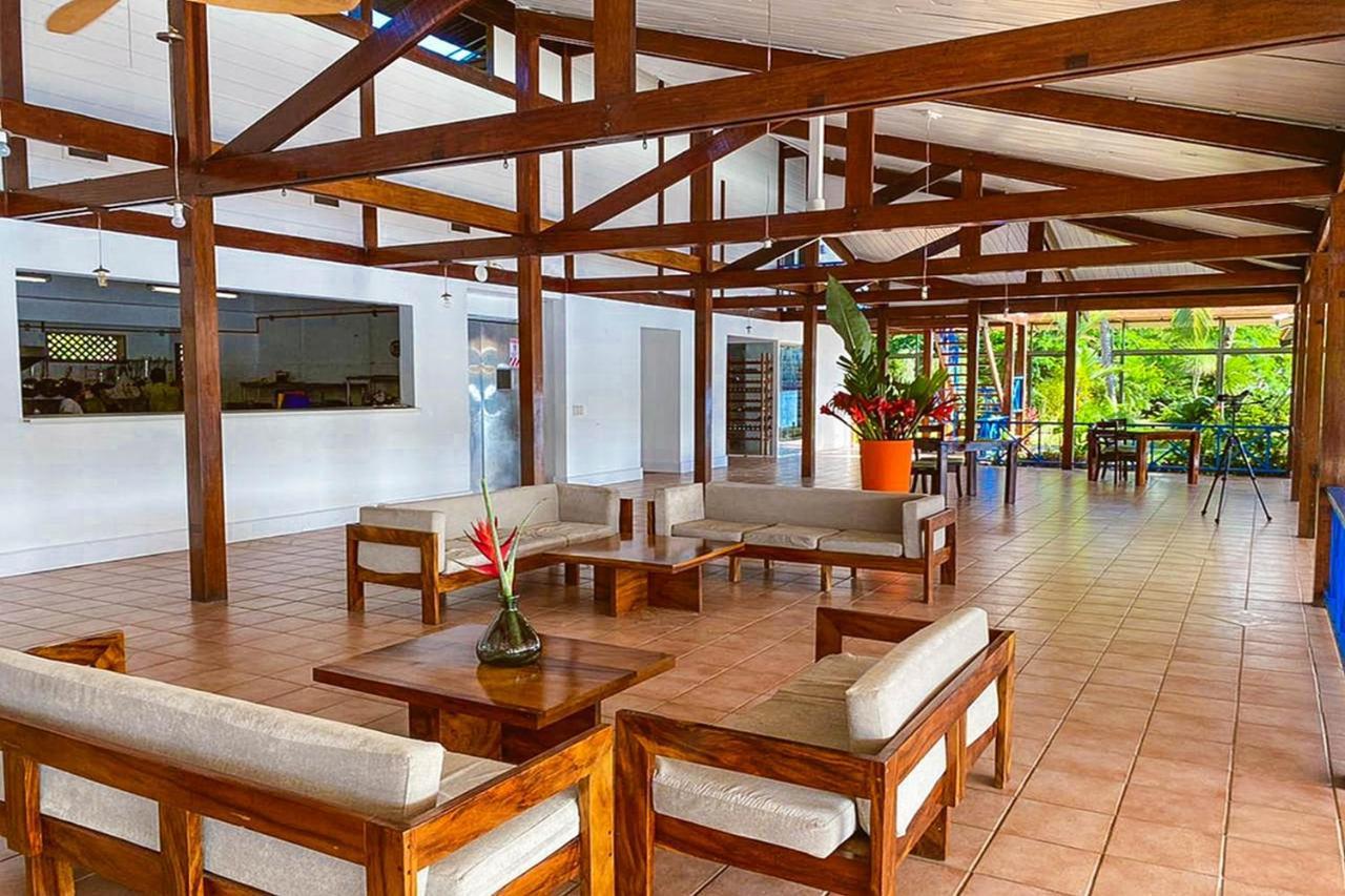 Tortuga & Gardens By Boeena * Tortuguero