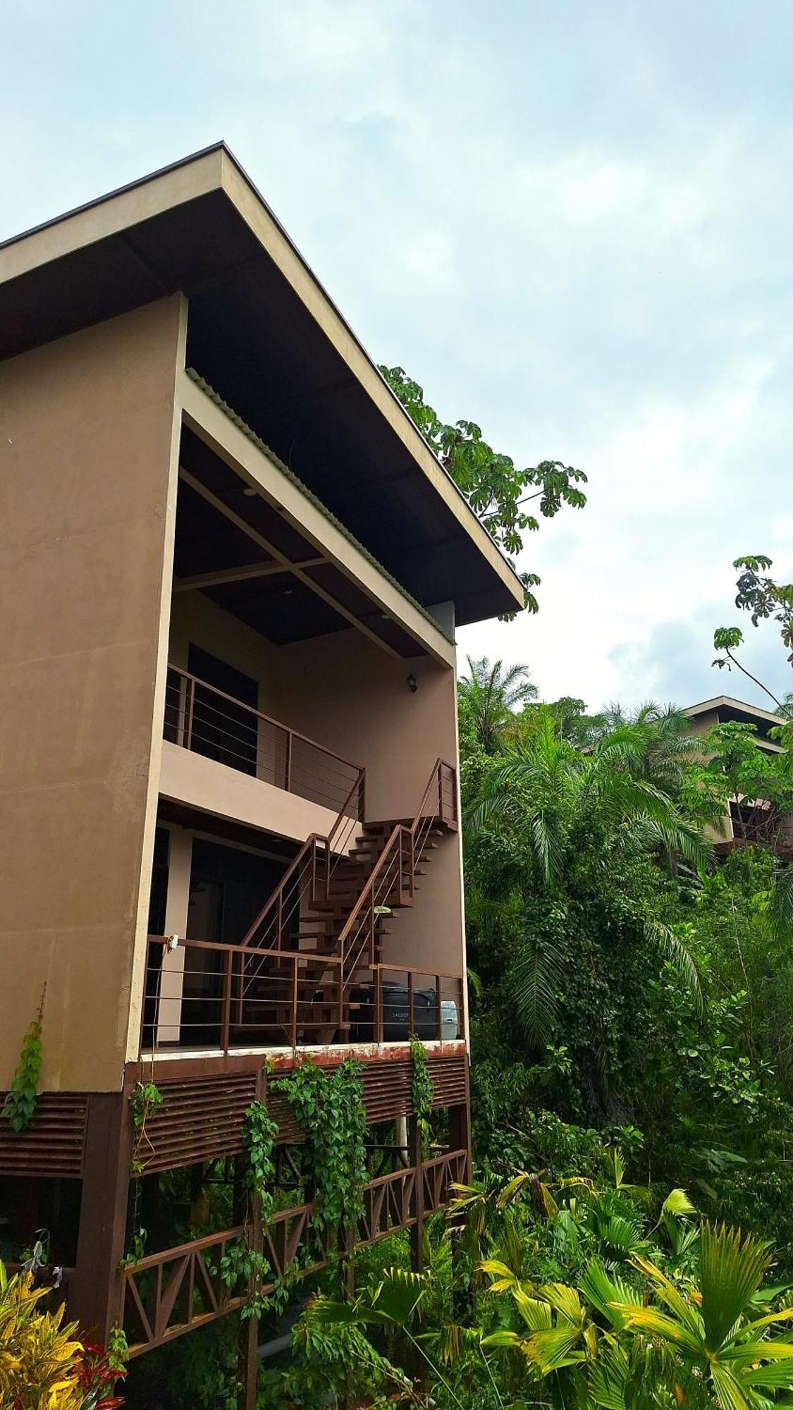 Corcovado Eco Villas-houses-tents-mountain-ocean Views *