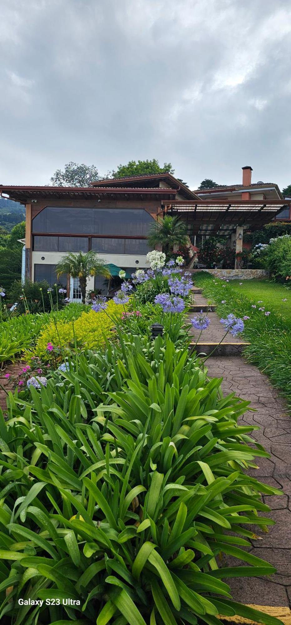 Finca Paraiso Mountain Retreat Near San Jose Airport
