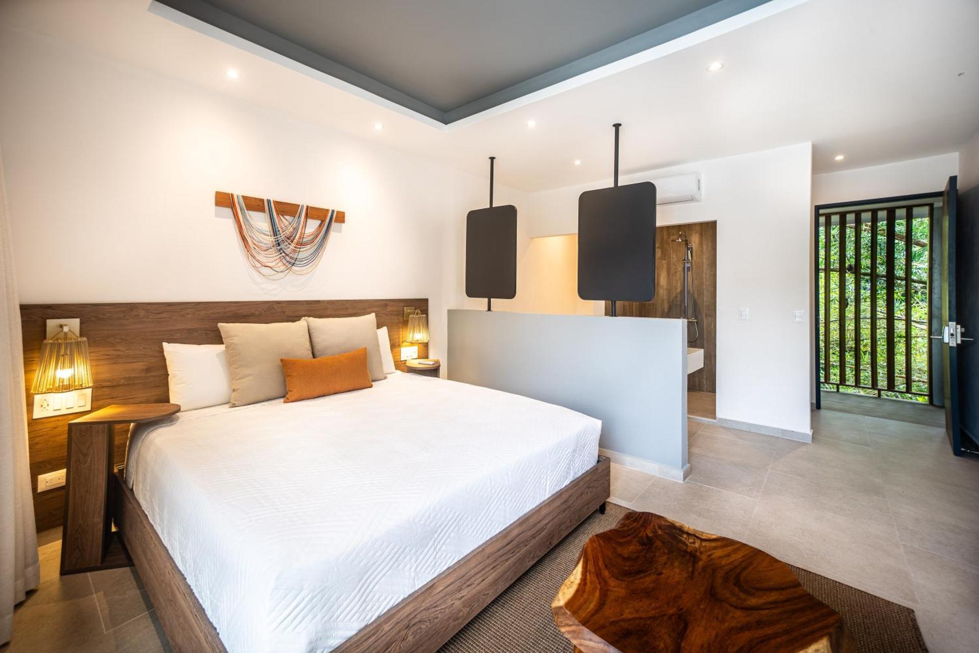 Lia Beachfront *
