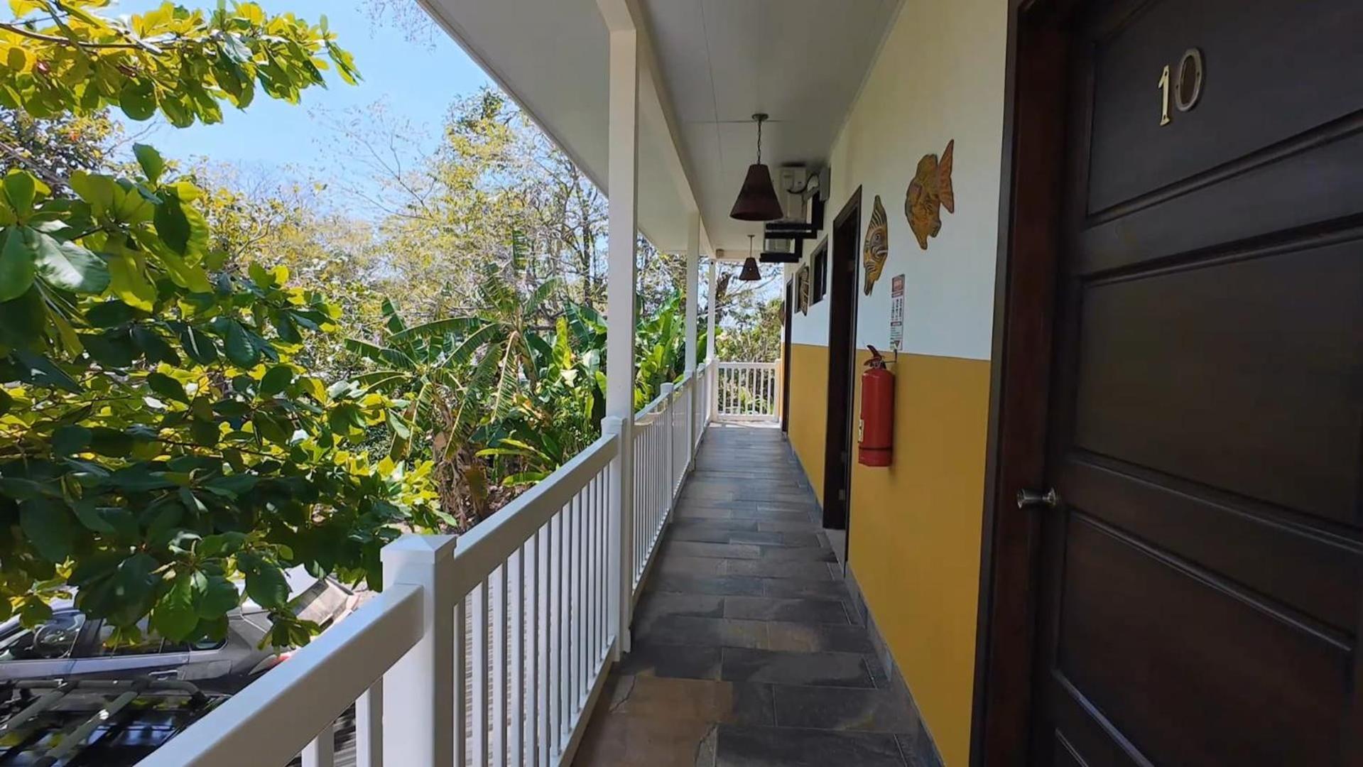 Hotel Cabinas El Colibri