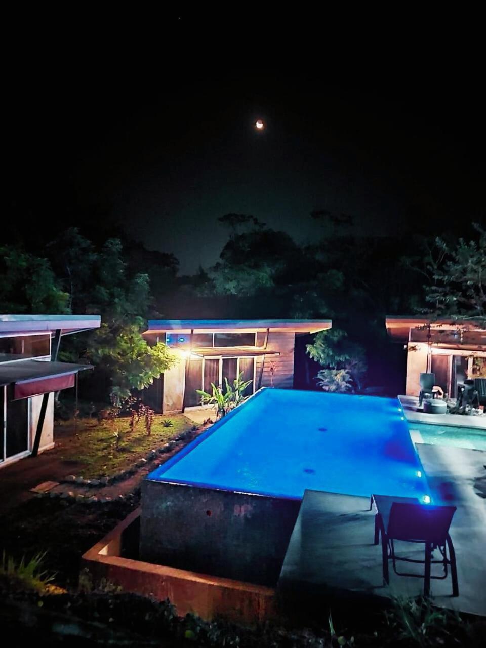 Hotel Y Restaurante Colonial Caribe