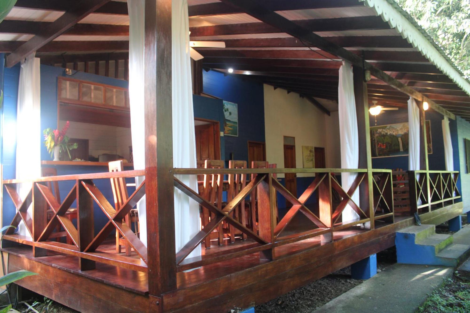 Casitas Mar Y Luz *