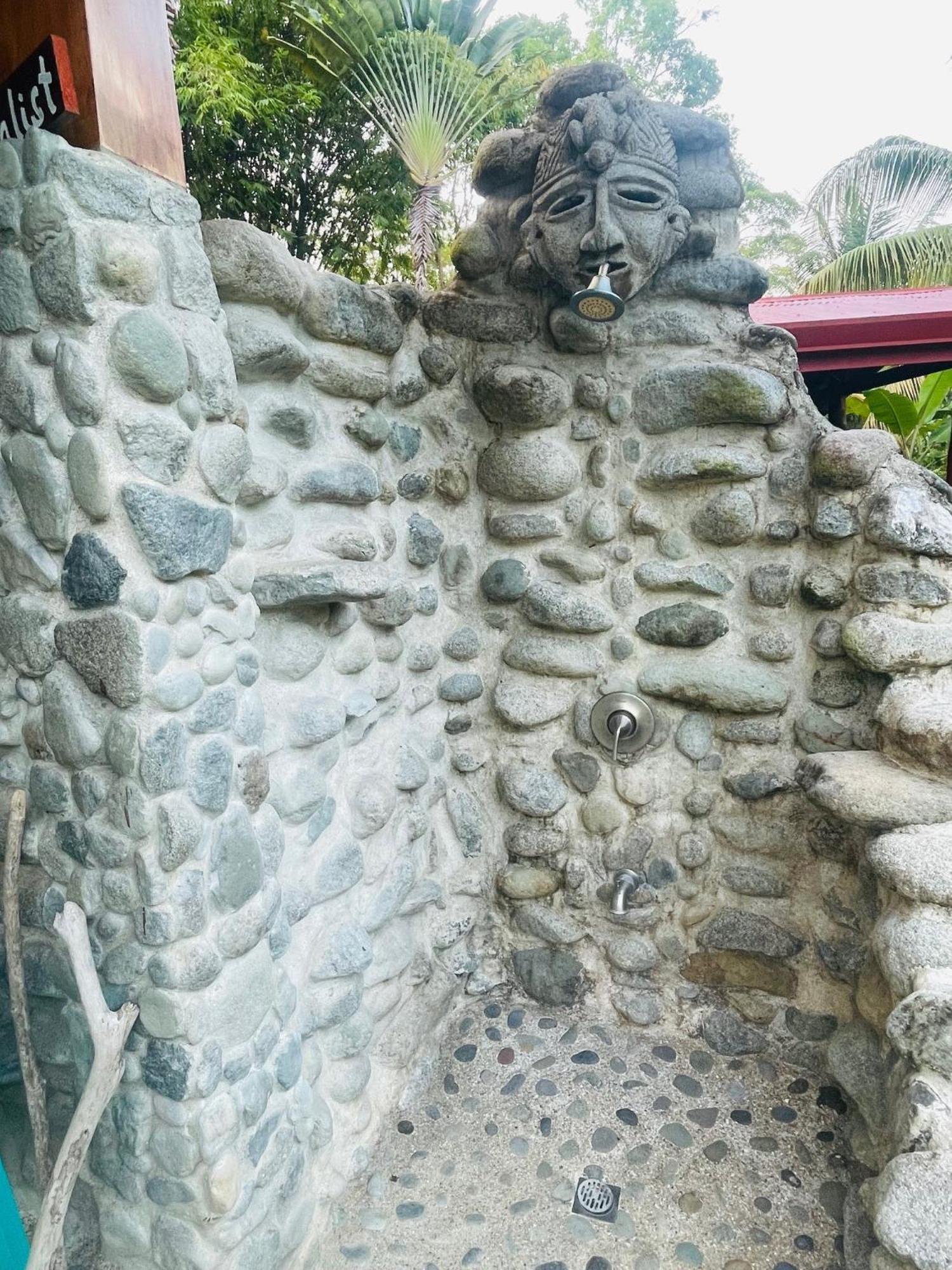 Tortuga Premium Riverfront Jungle With Jacuzzi And Pool Villa