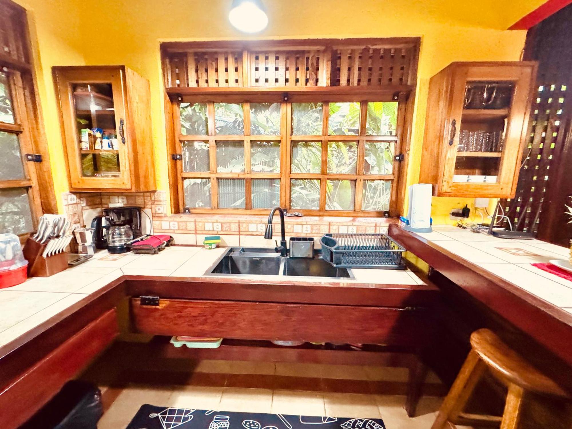 Elita Luxurious Villa, Pool, Jacuzzi, Ac Wellness * Puerto Viejo de Talamanca