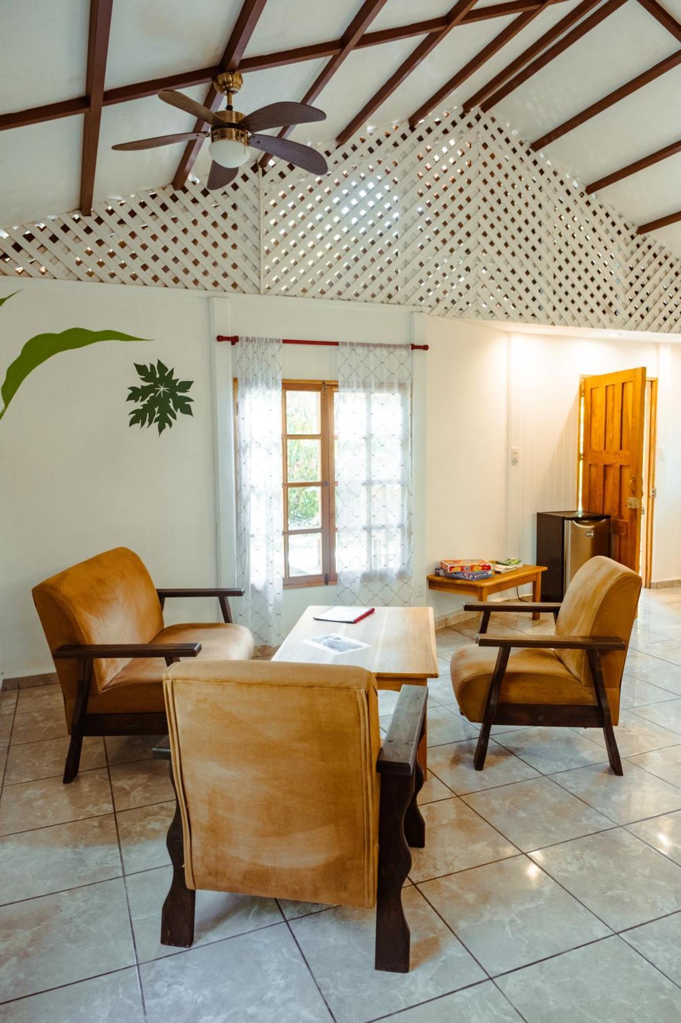 Pura Vida Vegana Resort Cahuita