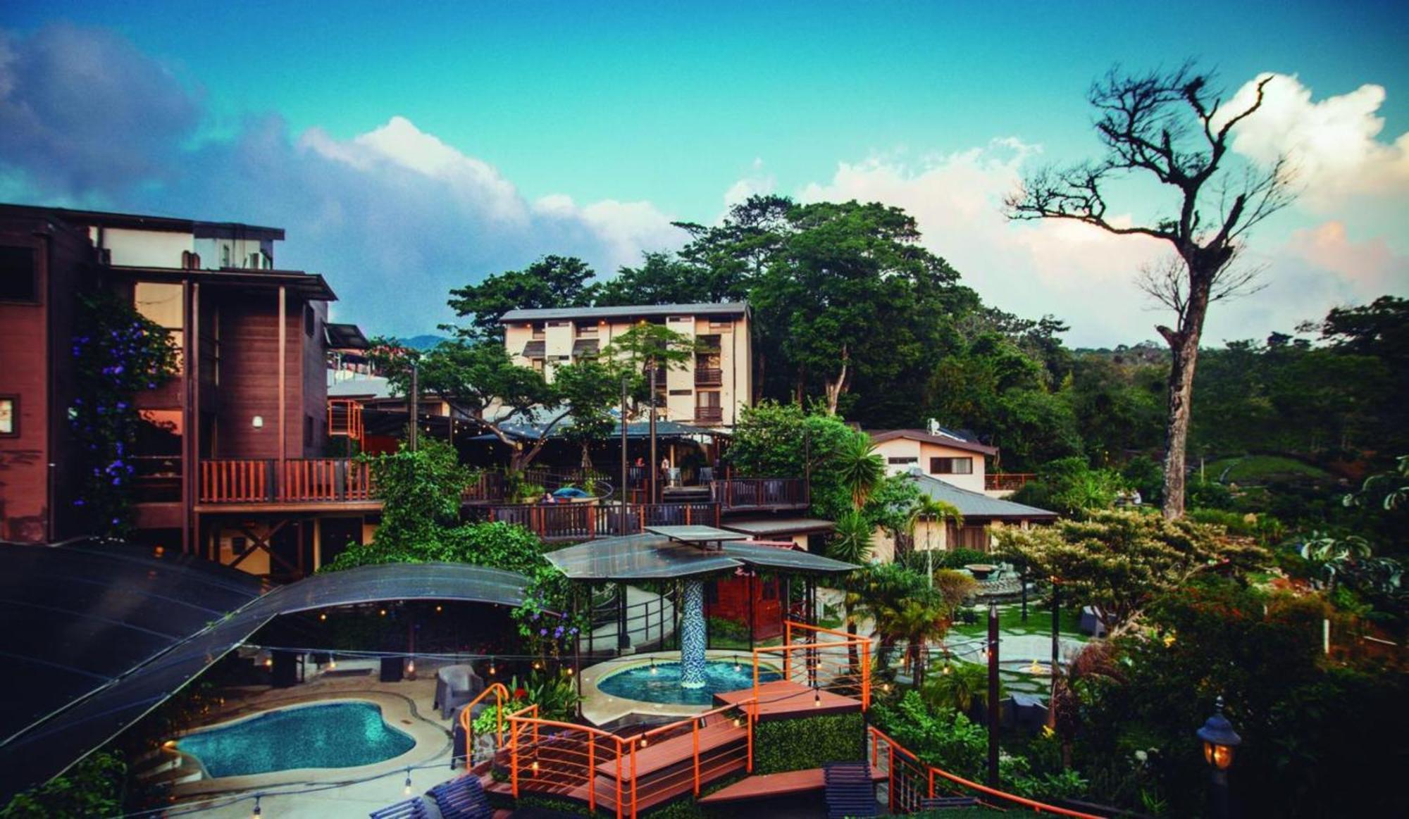 & Poco A Poco - Costa Rica