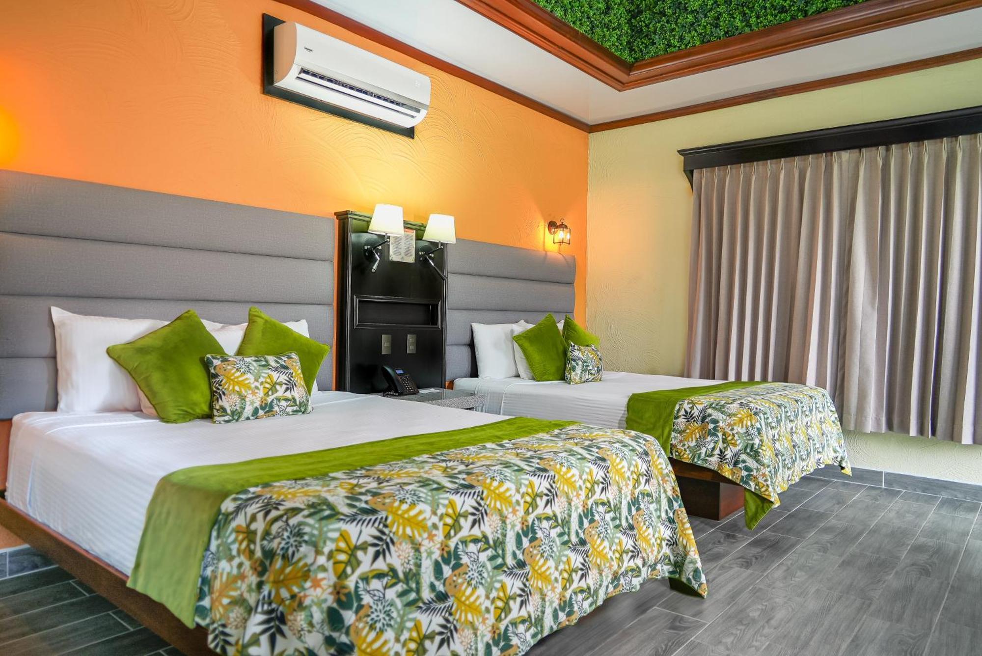Arenal Springs &