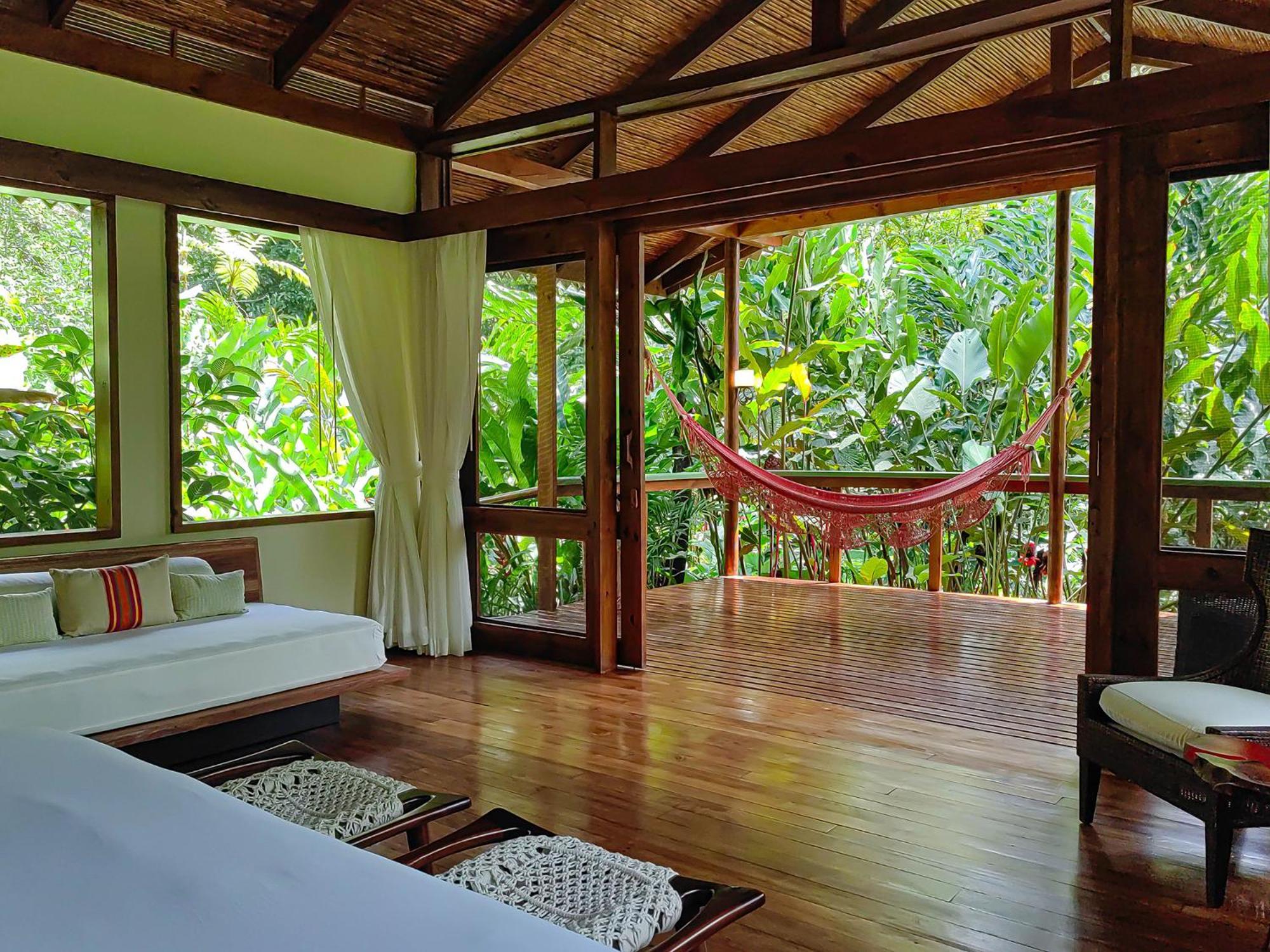 Pacuare By Boeena * Limon