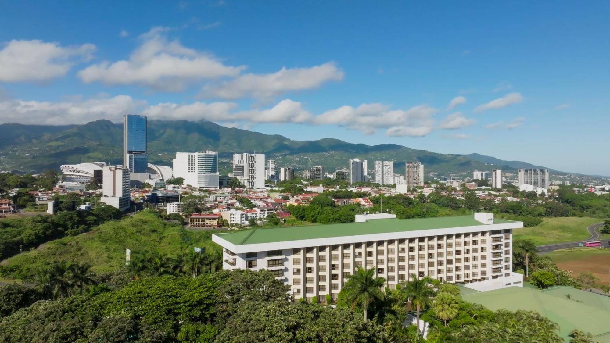 Barcelo Hotel 5*