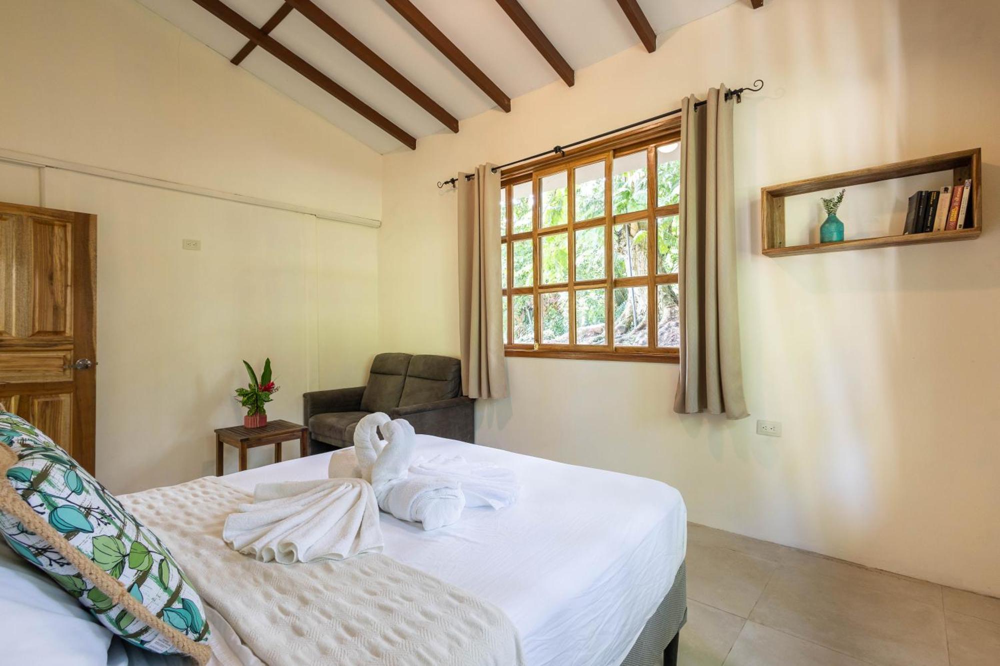 Holiday home Pina Dorada Dependencia Del Casa Merlin *