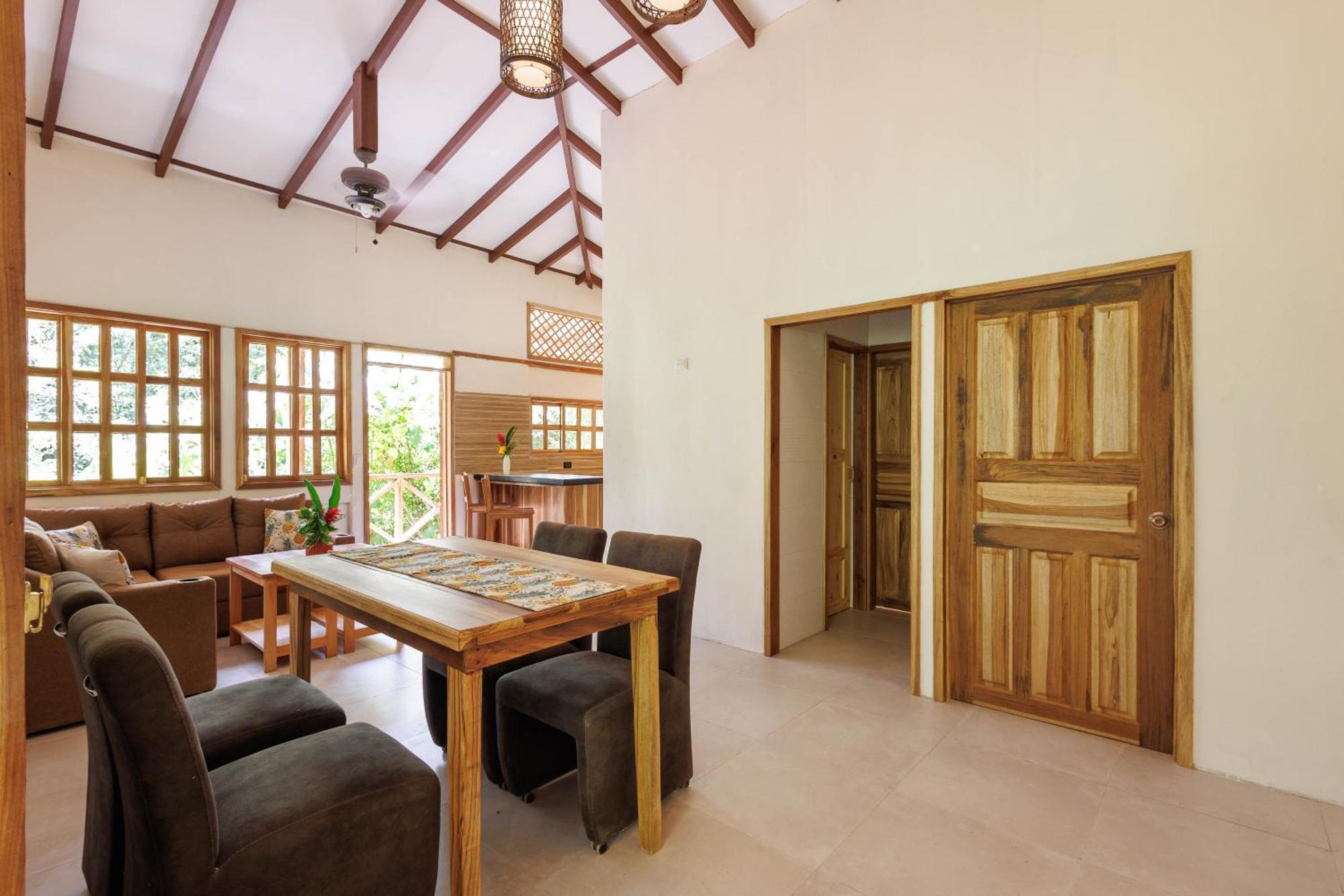 Holiday home Pina Dorada Dependencia Del Casa Merlin *