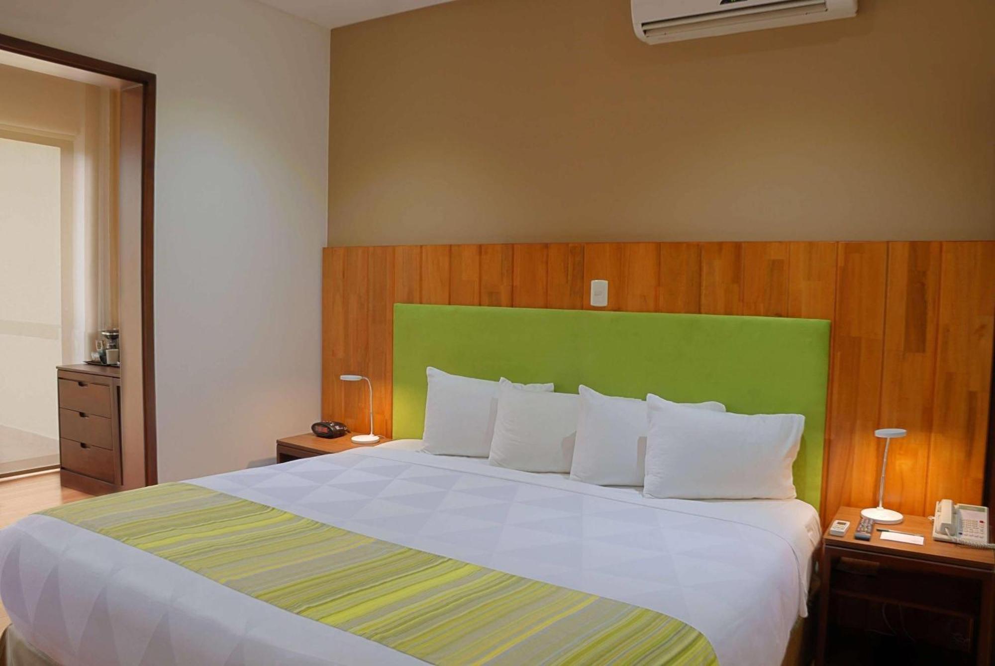 Country & By Radisson, Aeropuerto, Costa Rica San Jose (San Jose)