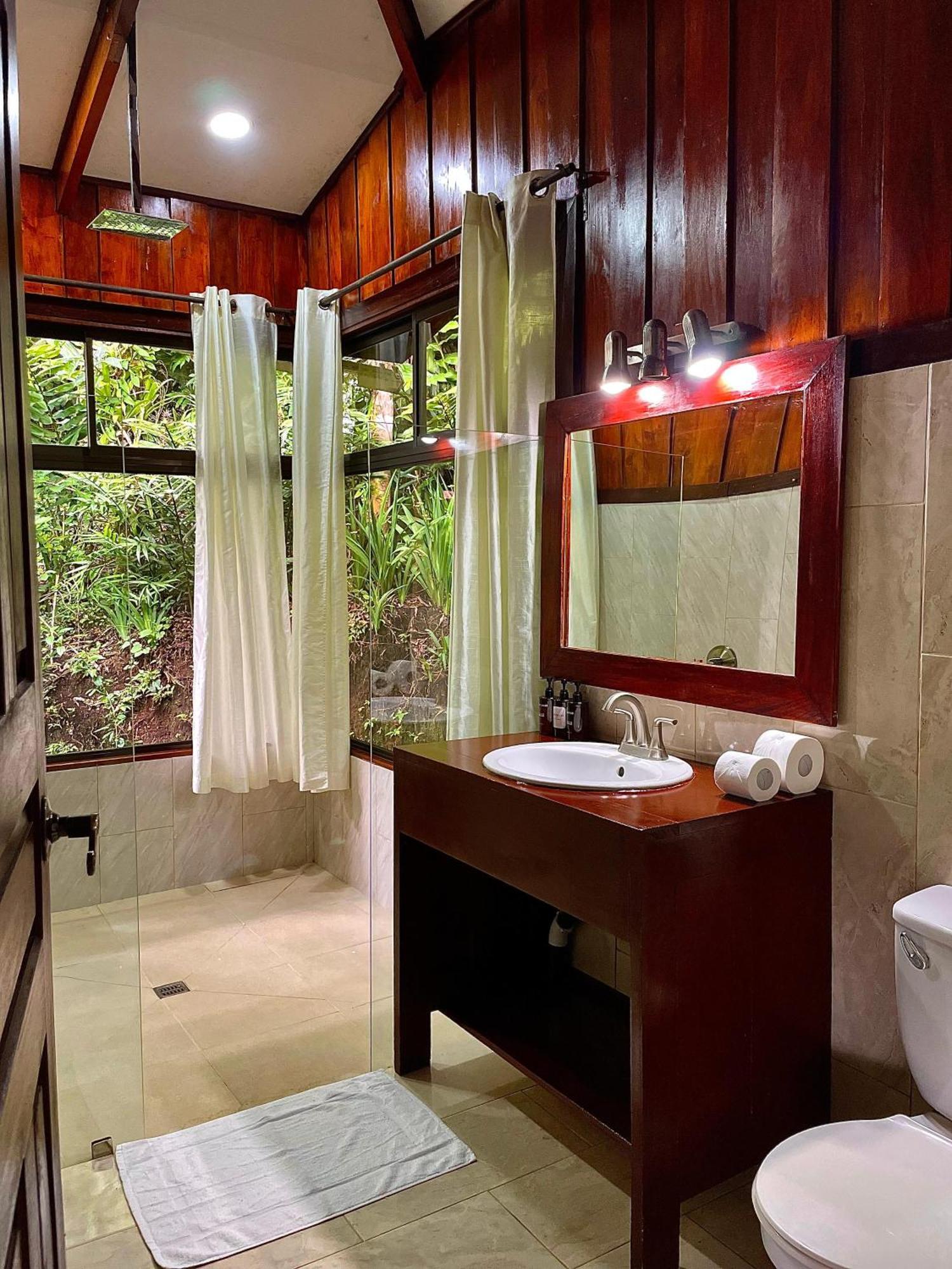 Lodge Heliconias Rainforest