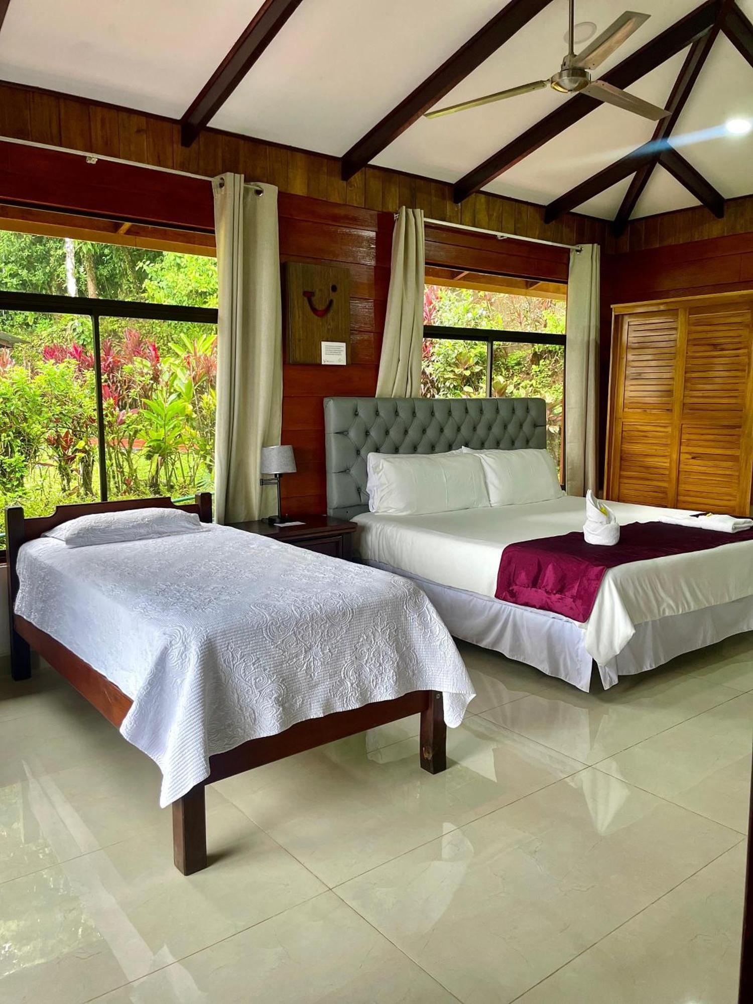 Heliconias Rainforest Lodge *